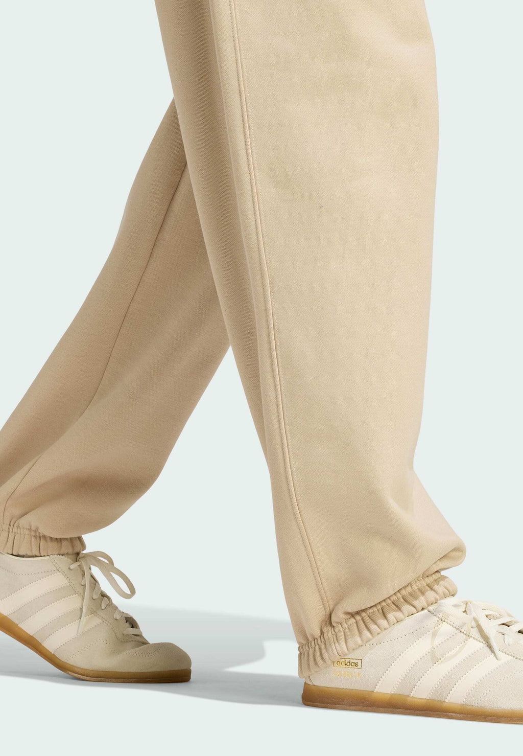 ESS FL JOGGER - Tracksuit bottoms - khaki three