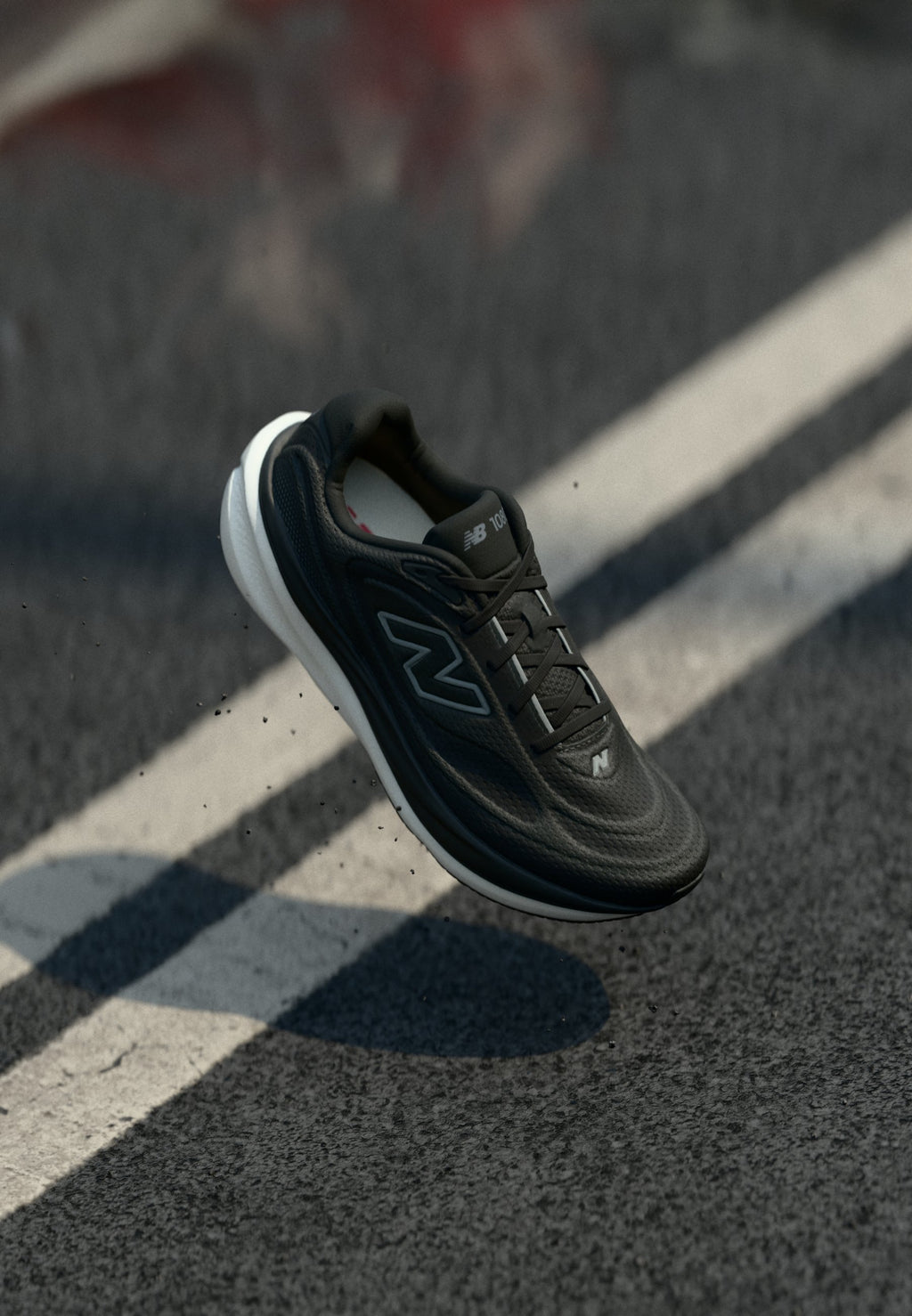 1080V15 - Road running shoes - black