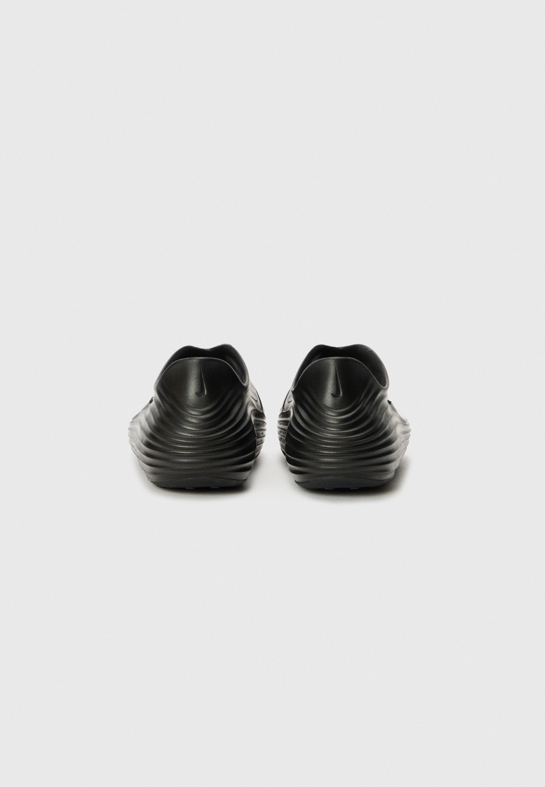 REACTX REJUVEN8 UNISEX - Slip-ons - black/black