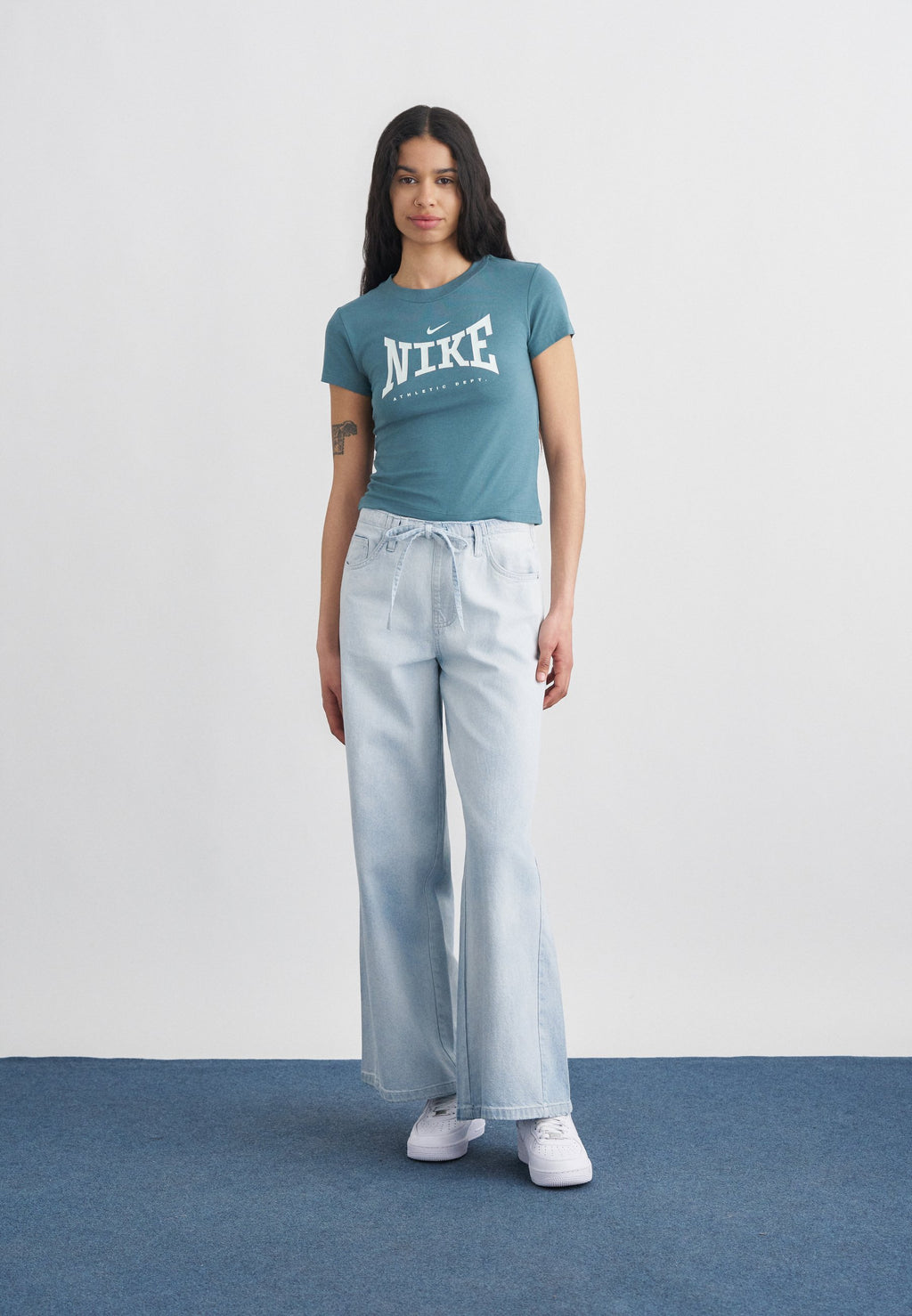 CROP LEAGUE TEE - Print T-shirt - mineral slate
