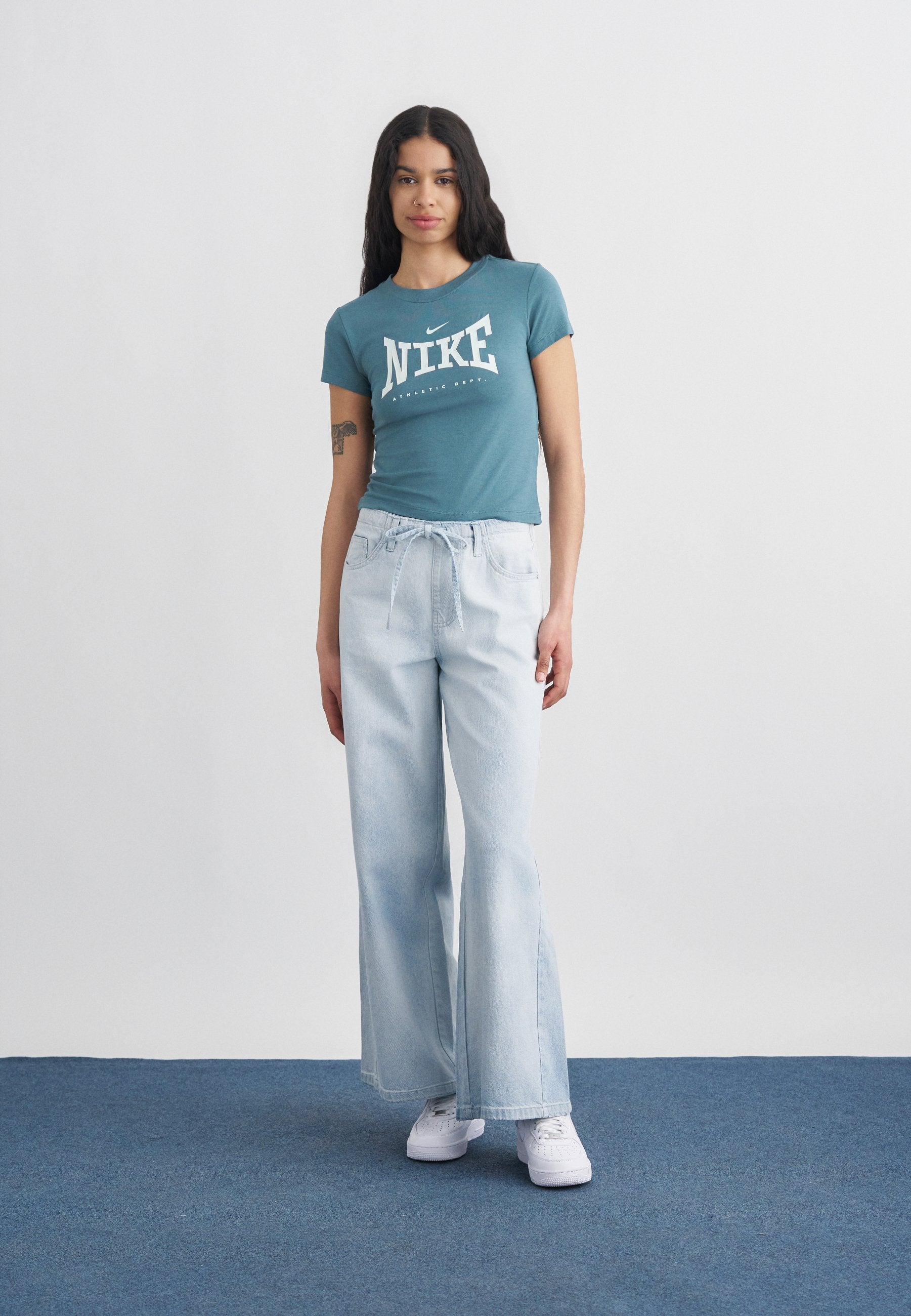 CROP LEAGUE TEE - Print T-shirt - mineral slate