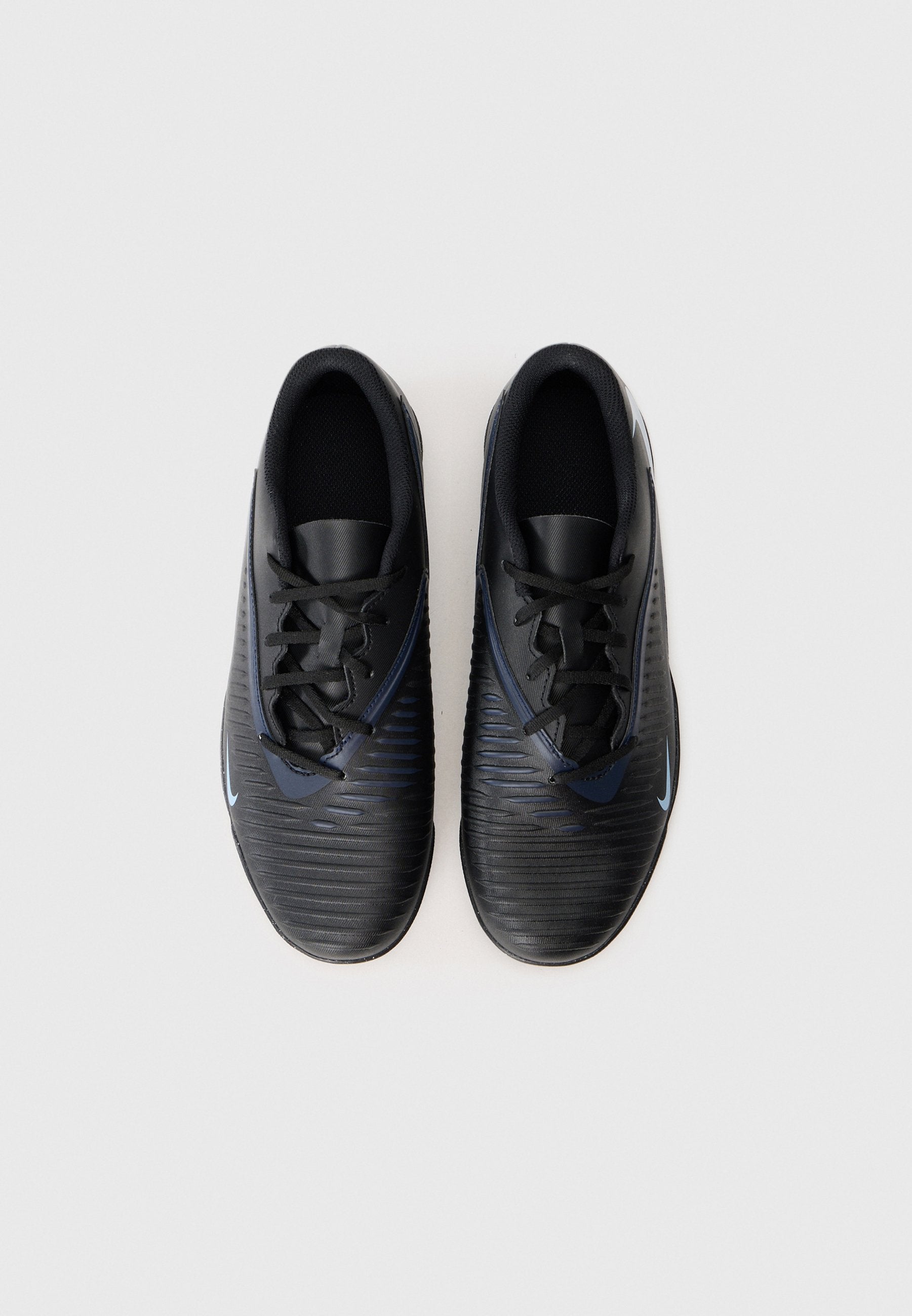 PHANTOM 6 LOW CLUB TF - Turf football boots - black