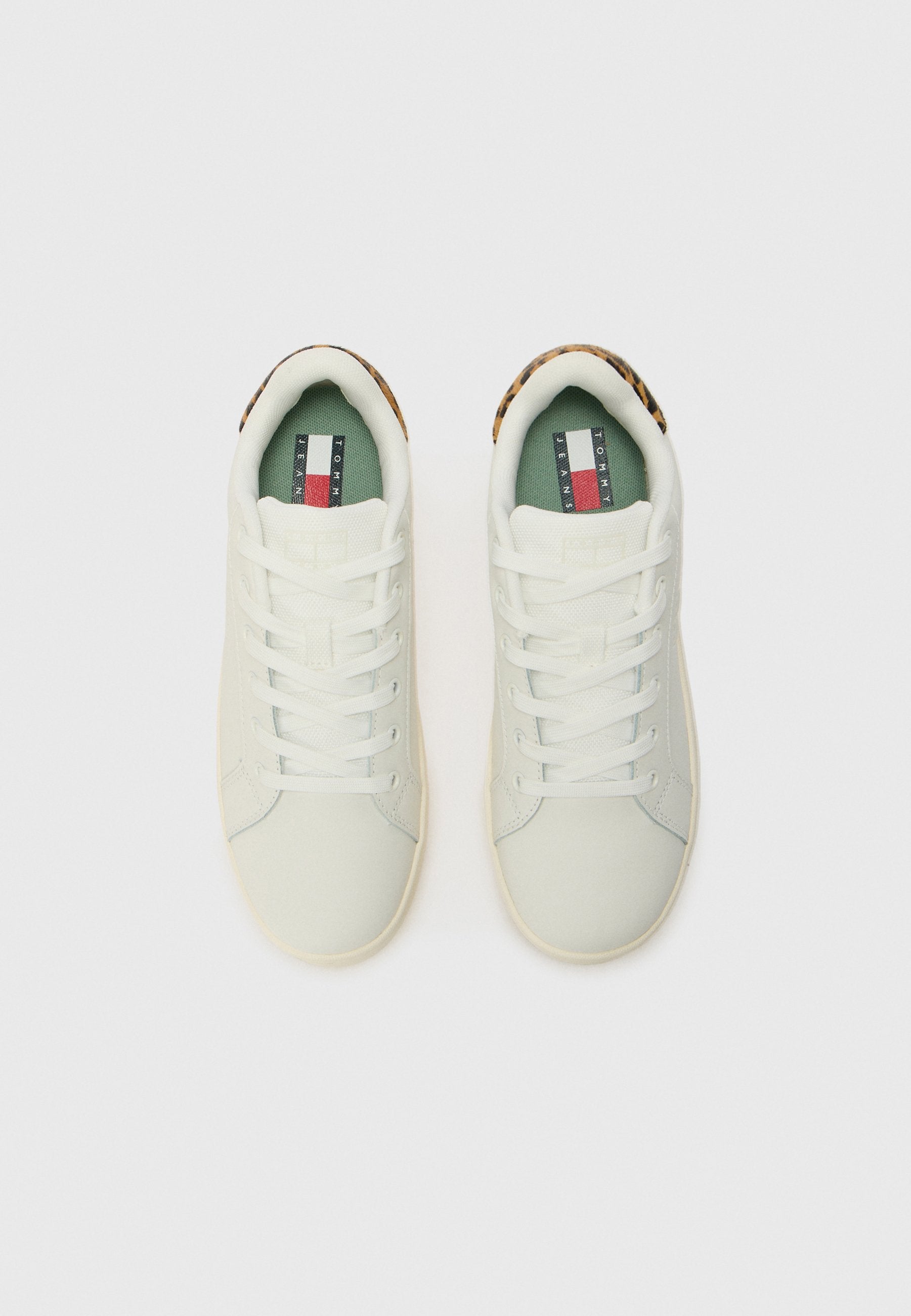 Trainers - off white/silver-coloured