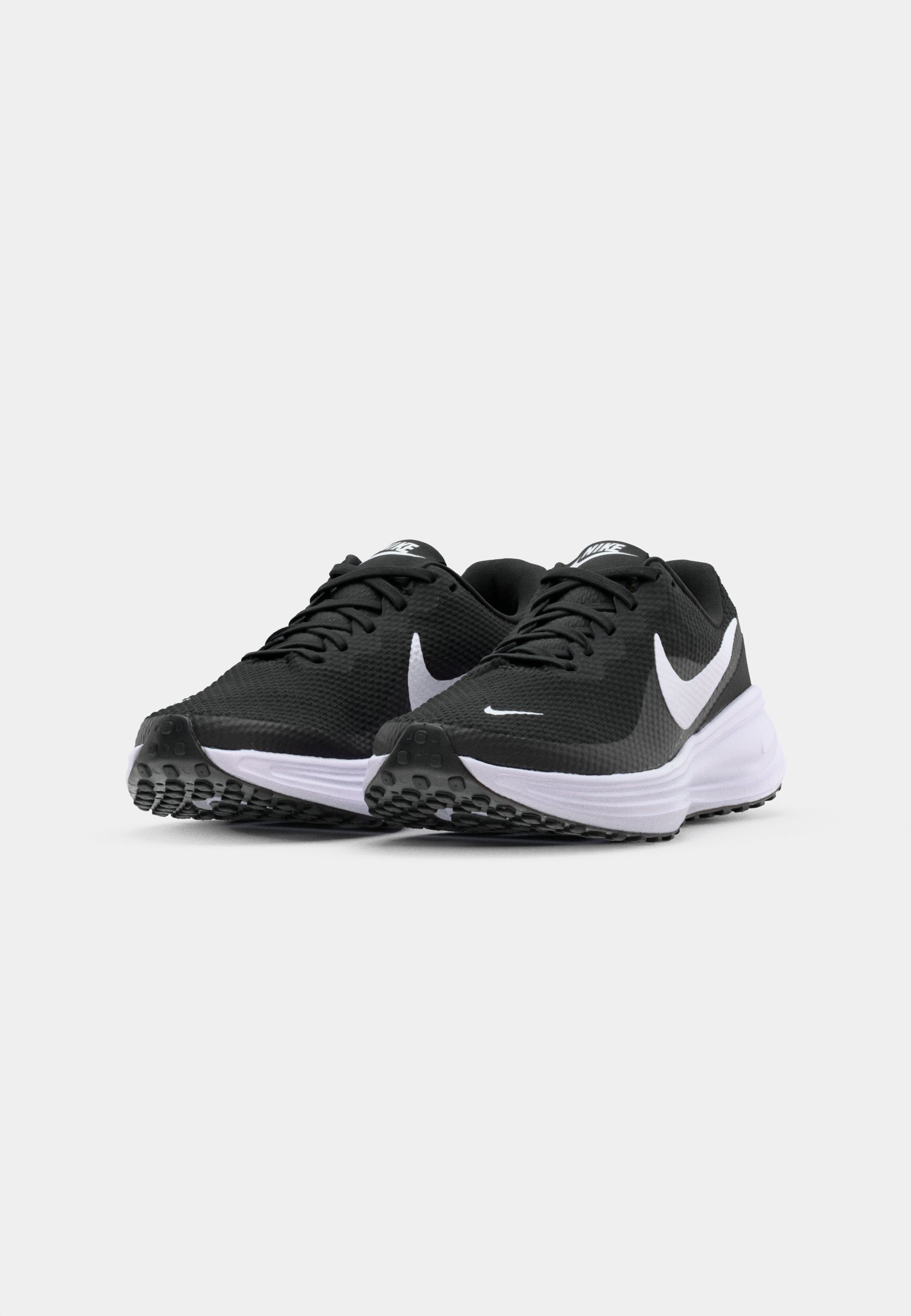 REVOLUTION 8 - Road running shoes - black/white