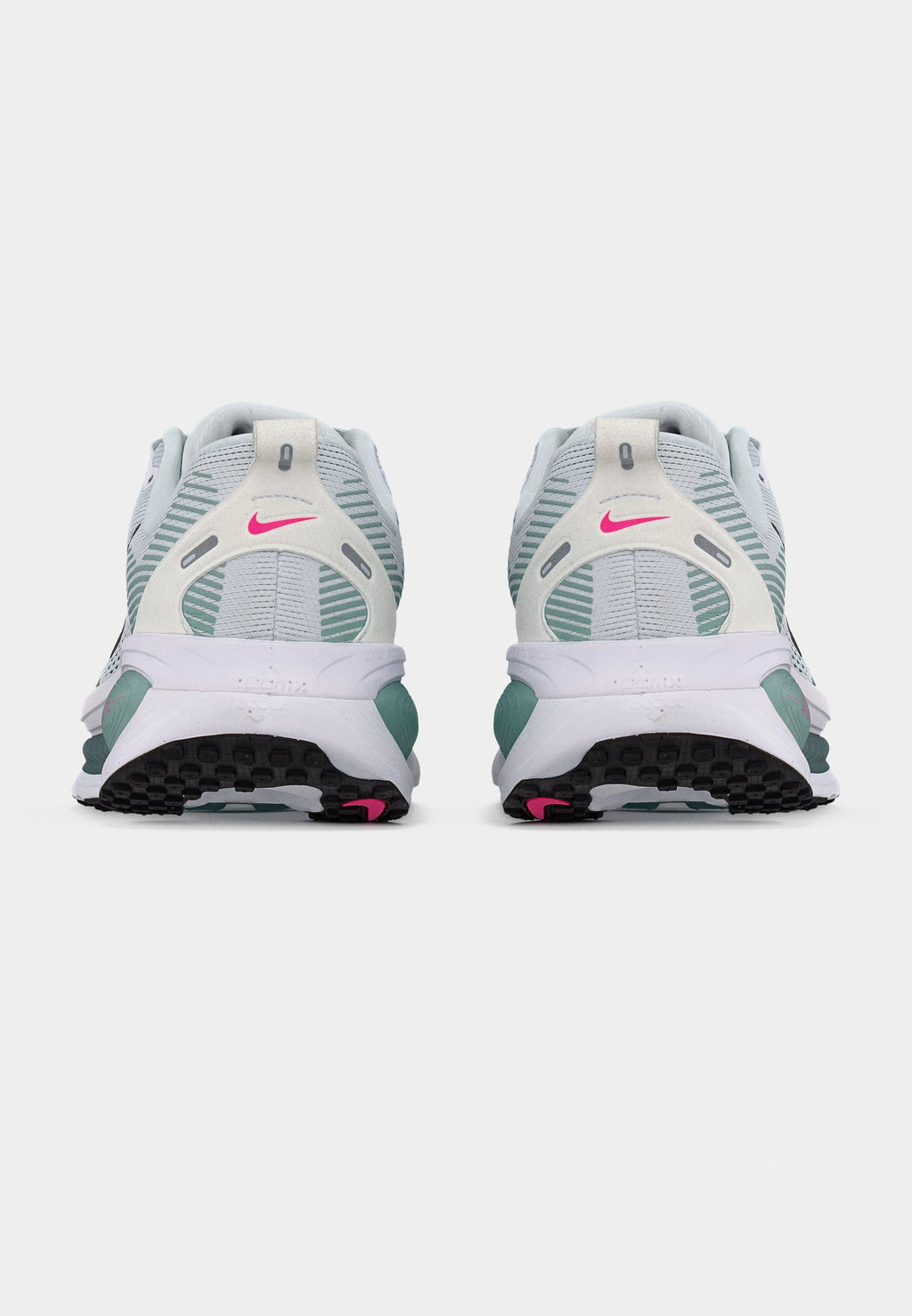 VOMERO UNISEX - Chaussures de running sur route - blanc/noir/ardoise minérale/minéral/rose vif