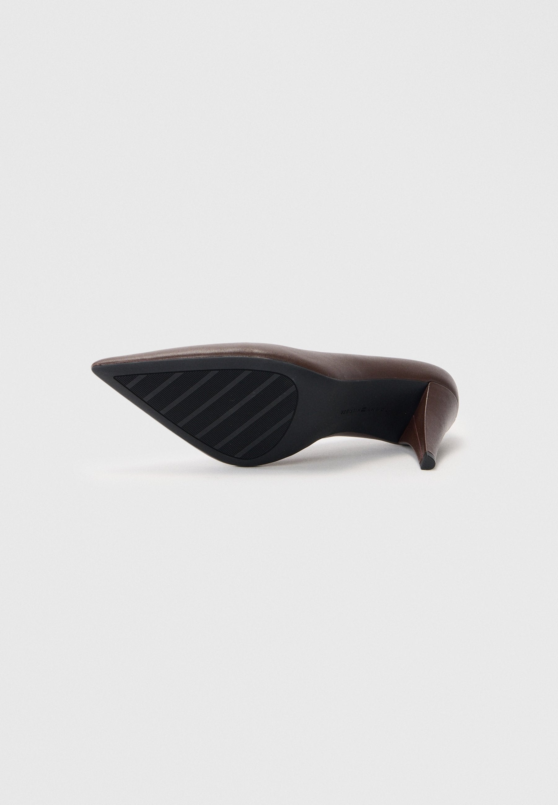 LEATHER TH MONOGRAM HIGH HEELS - Classic heels - rich walnut