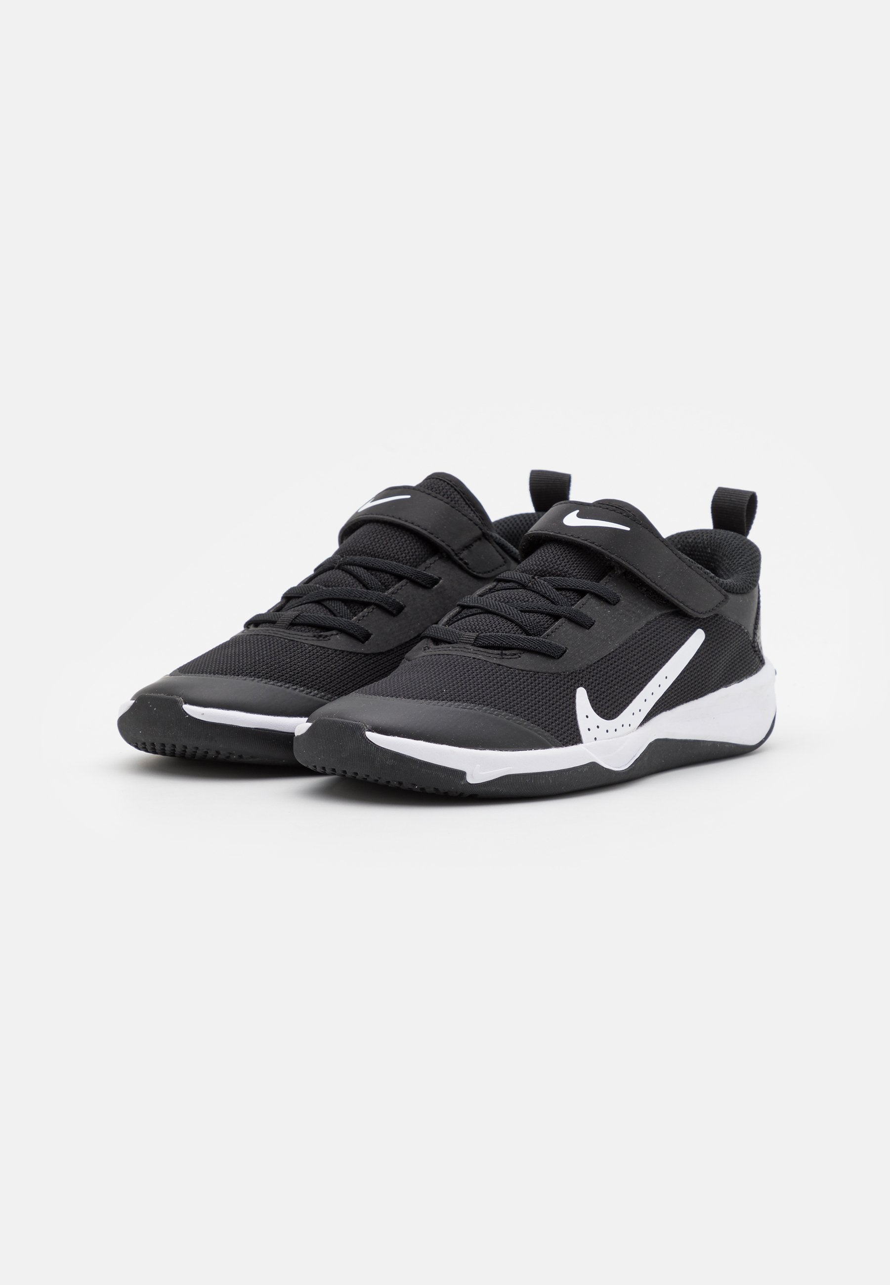 OMNI MULTI COURT UNISEX - Road running shoes - black/white