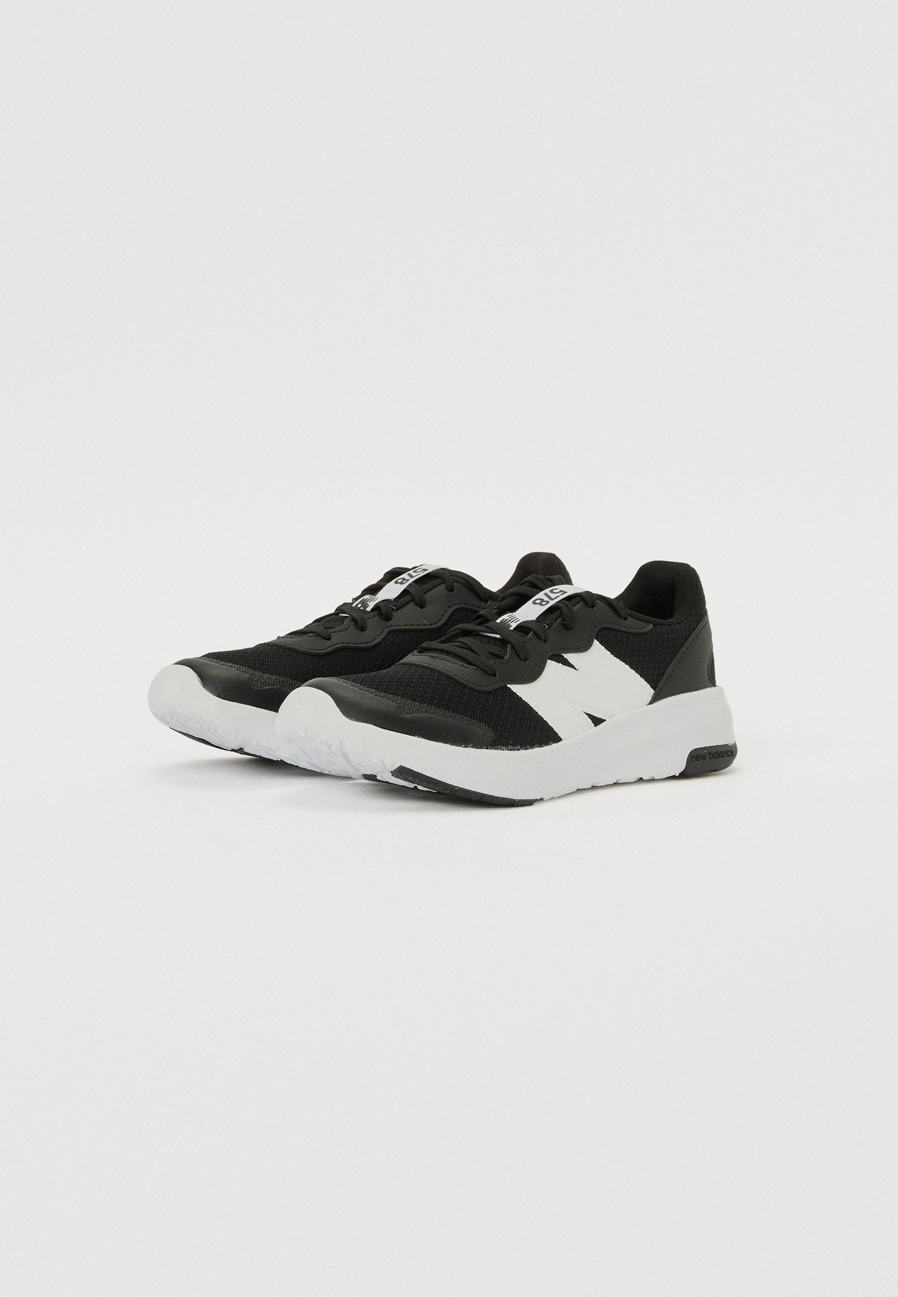 578 UNISEX - Road running shoes - black