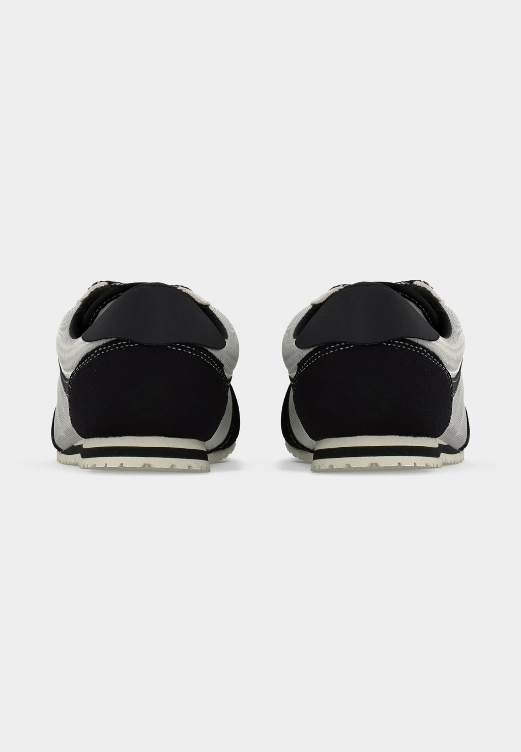SUPER LOWPRO - Trainers - black/silver