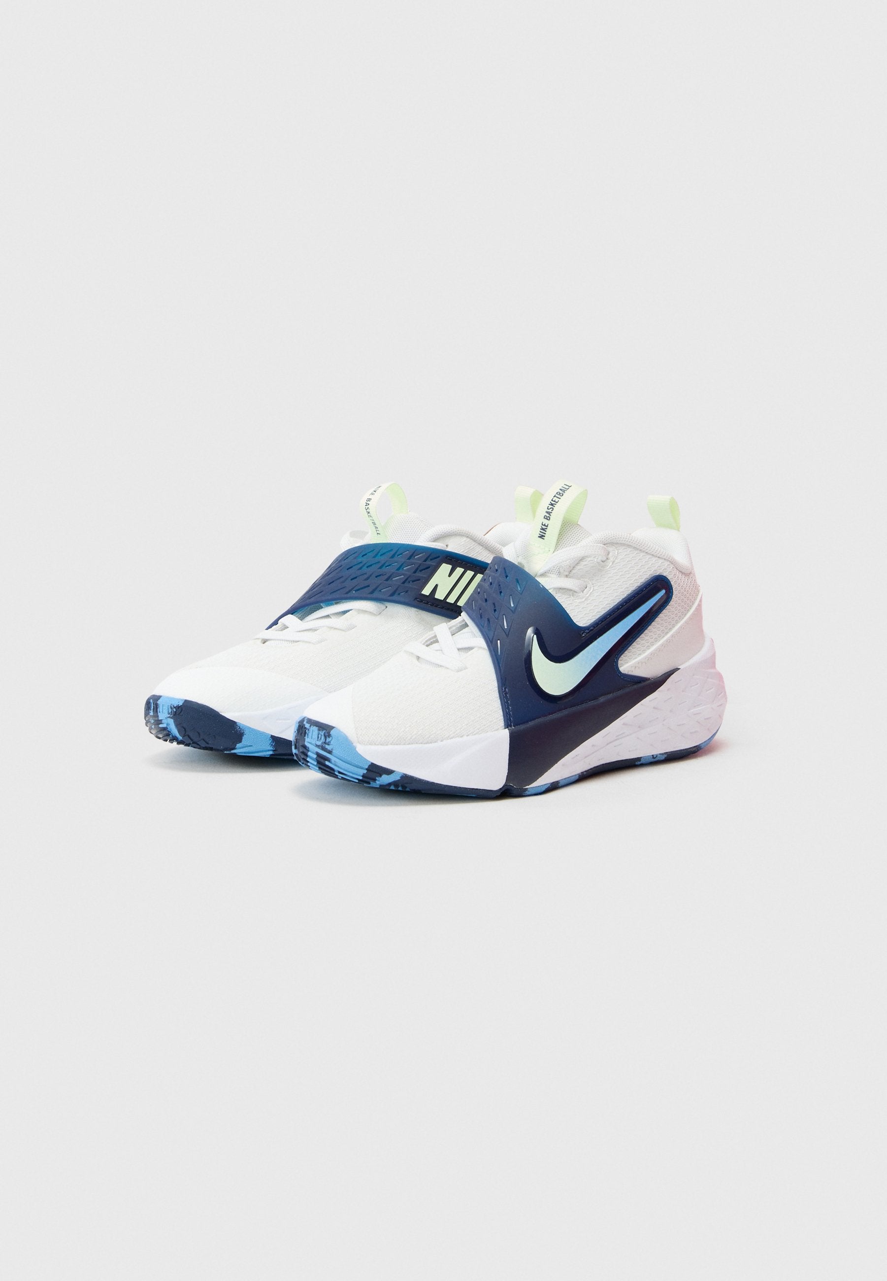 TEAM HUSTLE D 12 UNISEX - Basketball shoes - summit white/volt tint/midnight navy/university blue