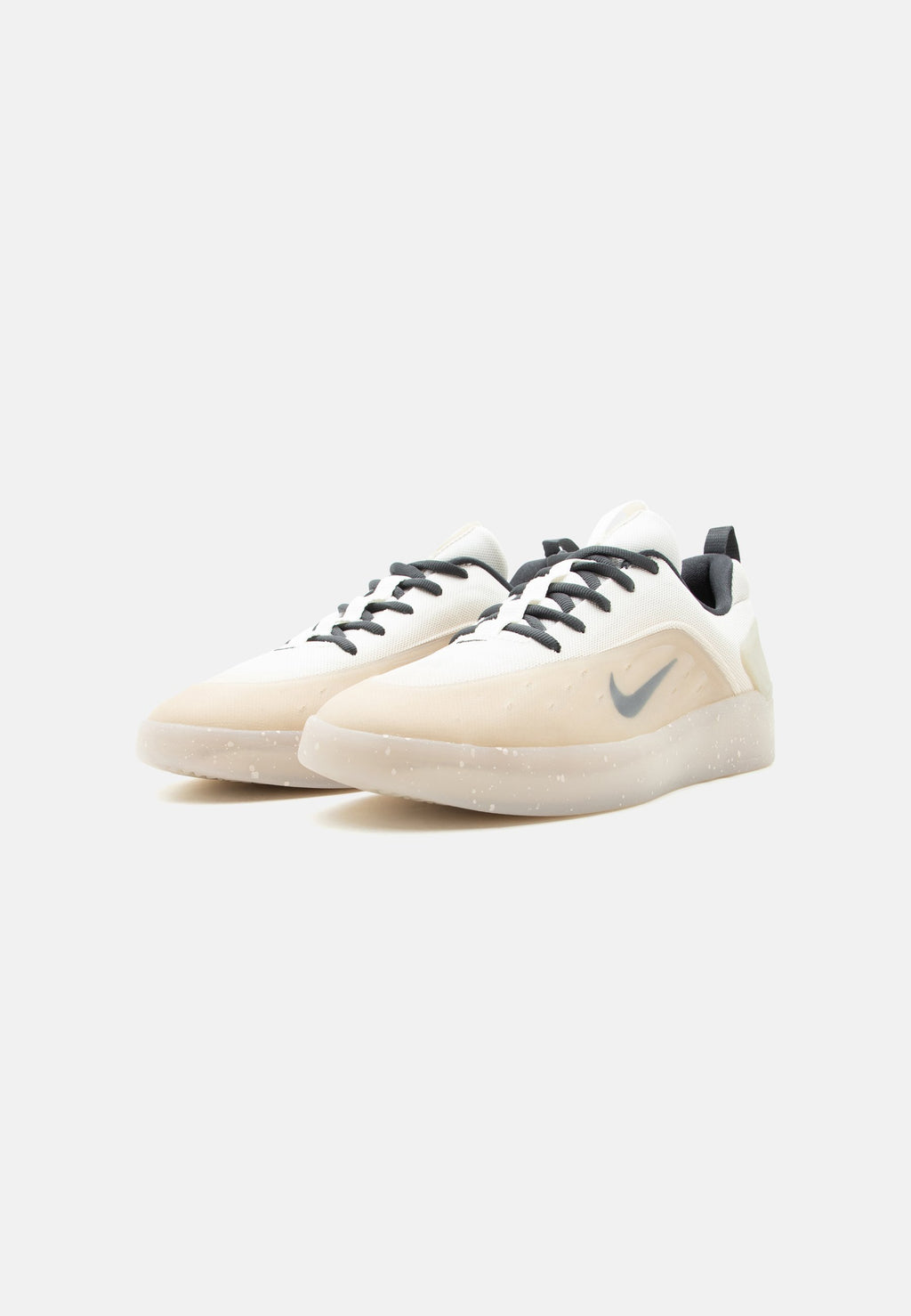 ZOOM NYJAH 4 UNISEX - Chaussures de skate - desert khaki/dark smoke grey