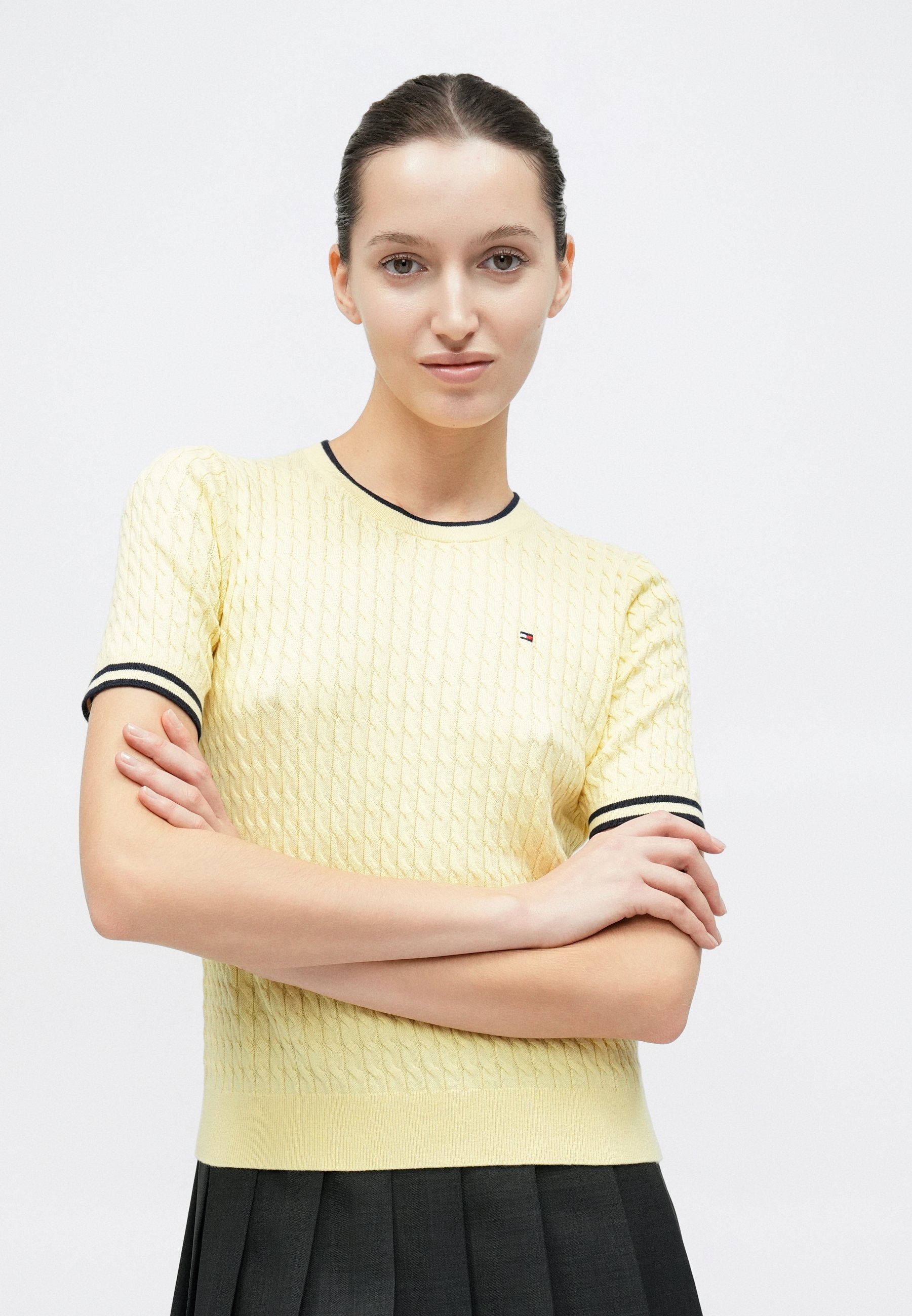 CABLE FINE - Basic T-shirt - zesty yellow/navy