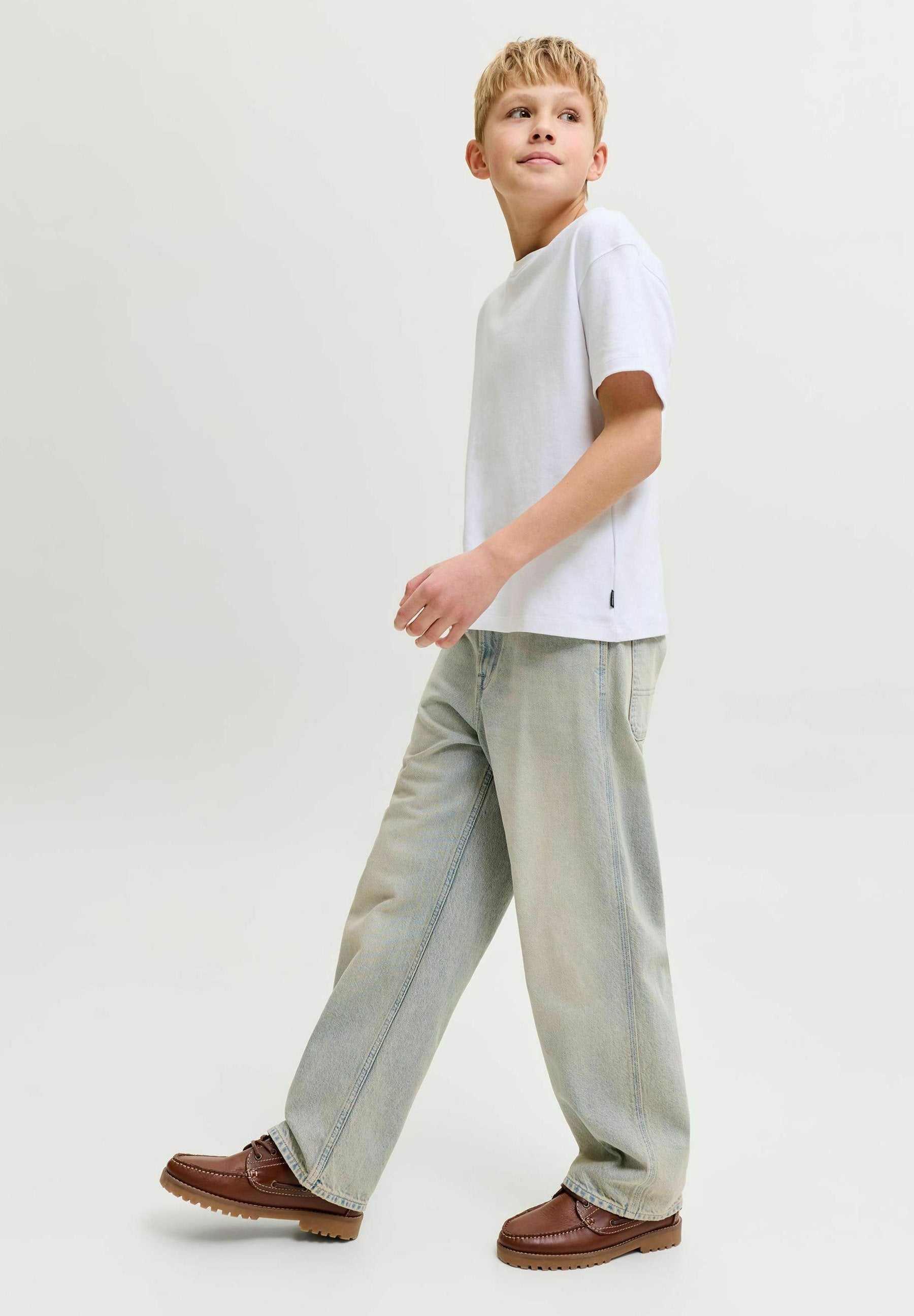 gy fit JJIALEX JJNORREBRO SQ 502 JNR Junior - Straight leg jeans - light blue denim