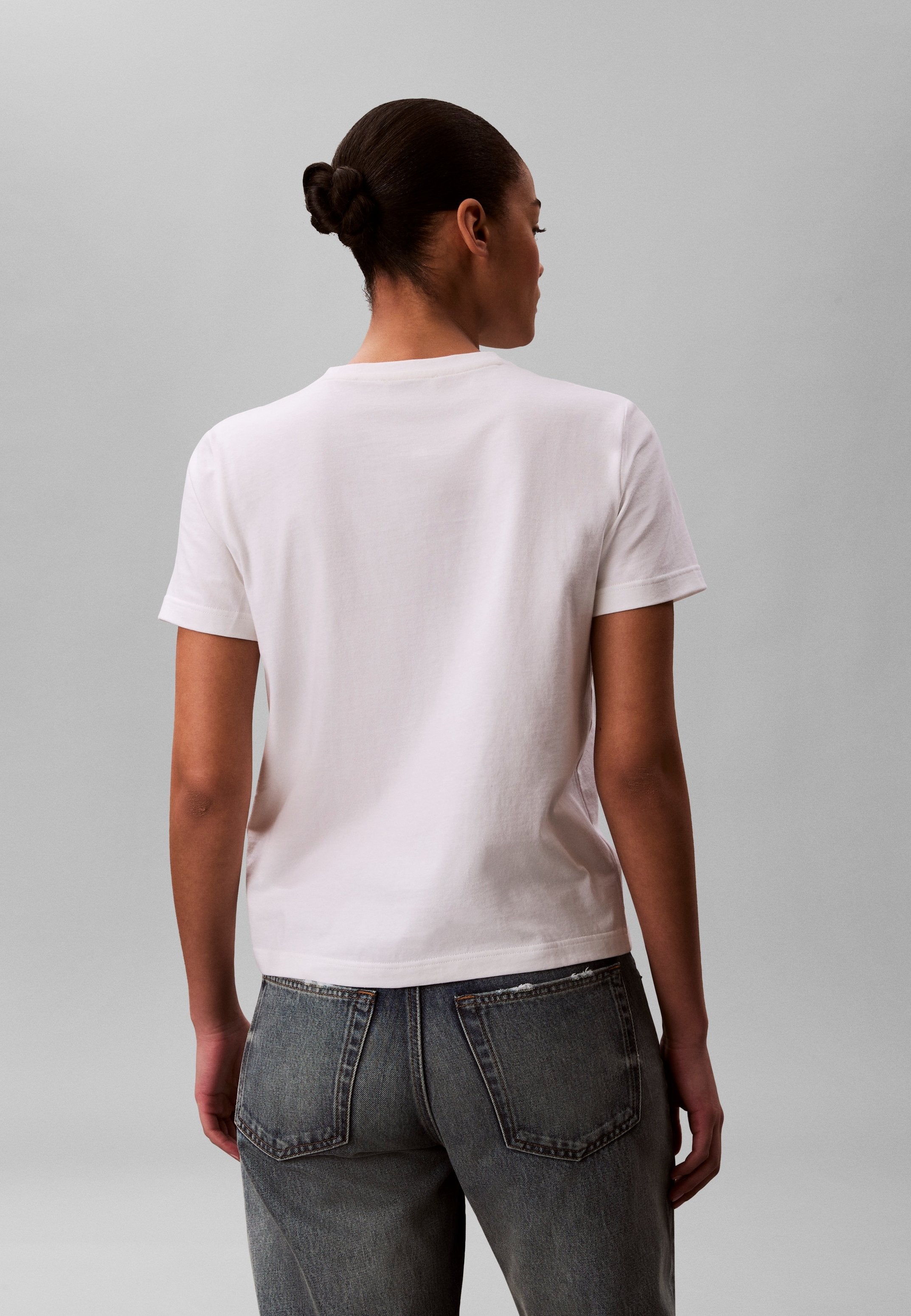 CLASSIC FIT  - Basic T-shirt - bright white
