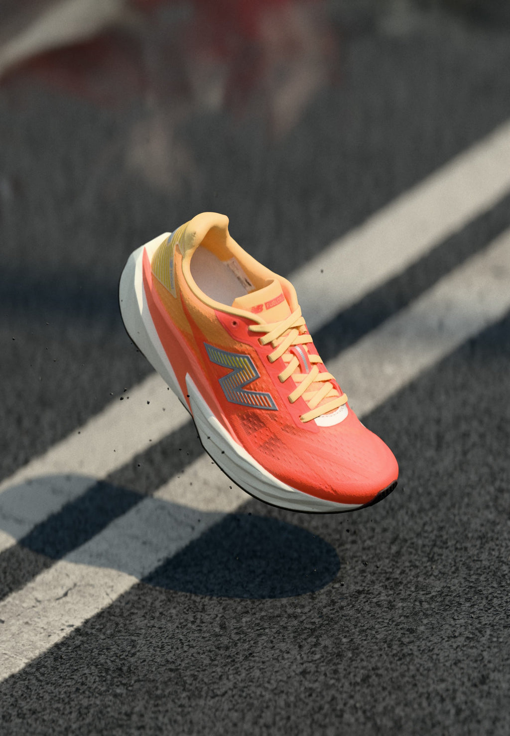 REBEL V5 - Road running shoes - tangerine heat