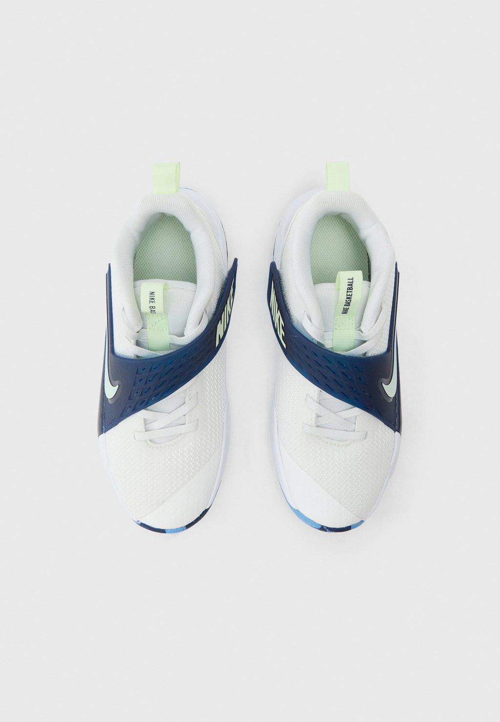 TEAM HUSTLE D 12 UNISEX - Basketball shoes - summit white/volt tint/midnight navy/university blue