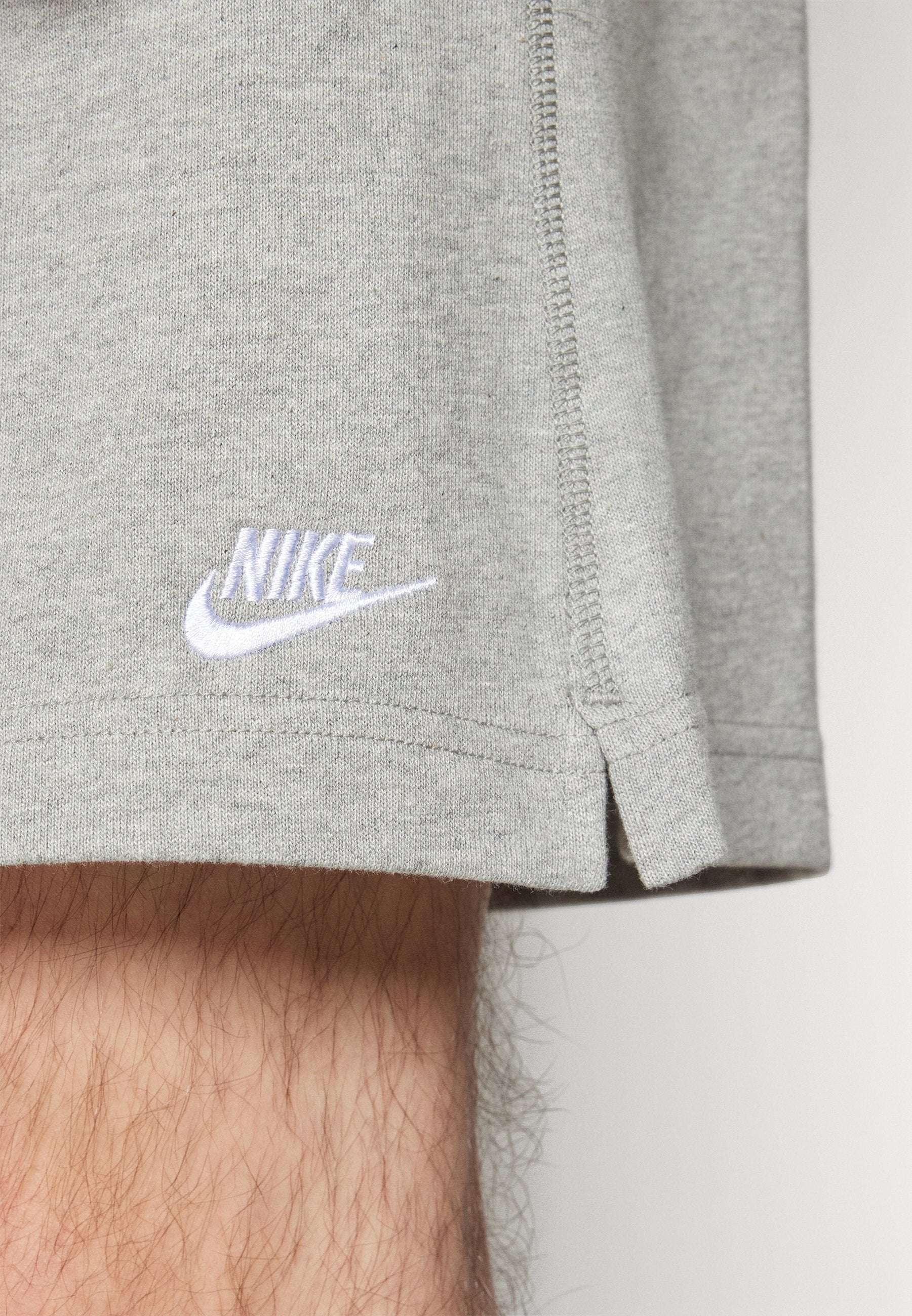 CLUB - Shorts - grey heather/white