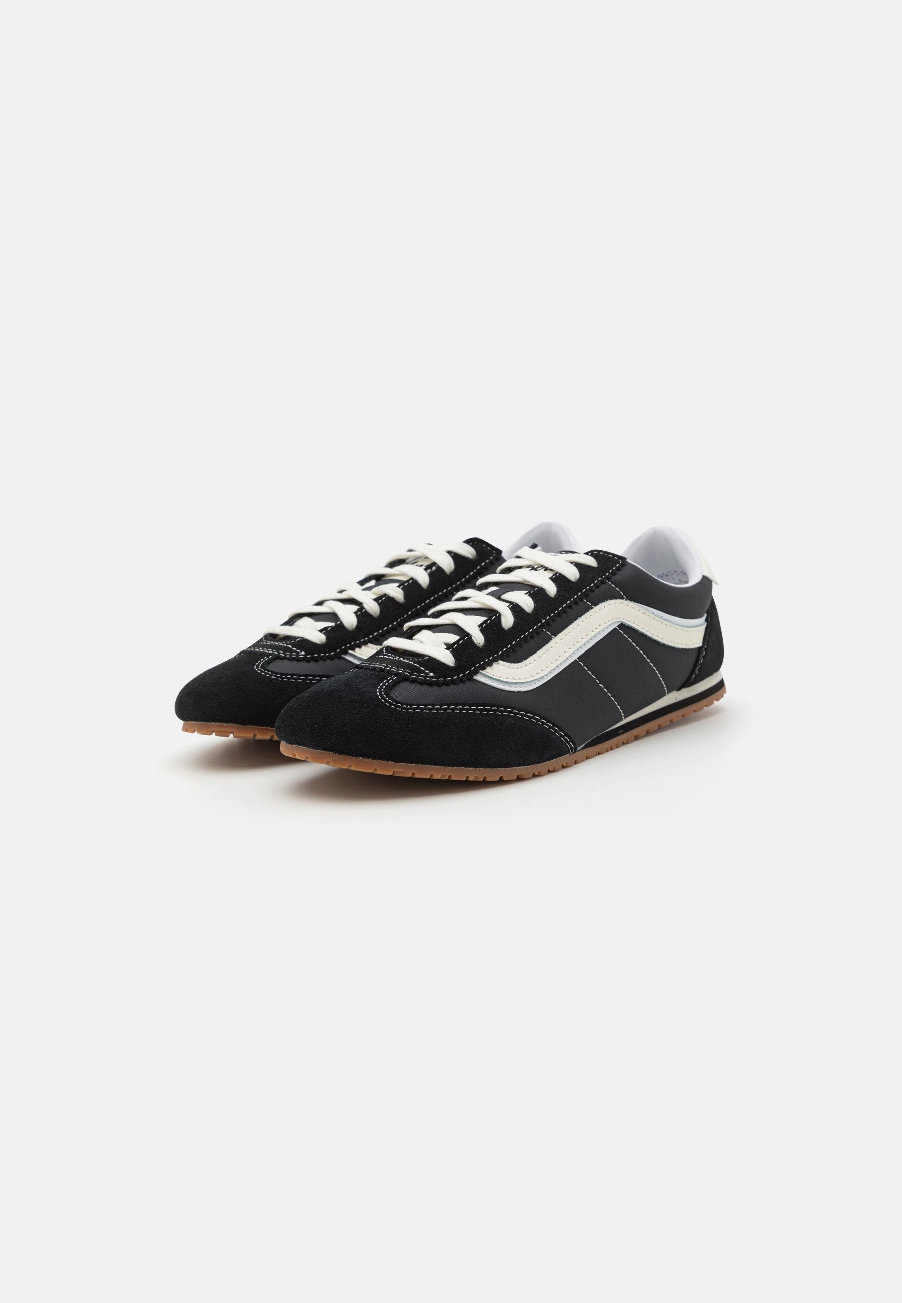 SUPER LOWPRO - Trainers - black