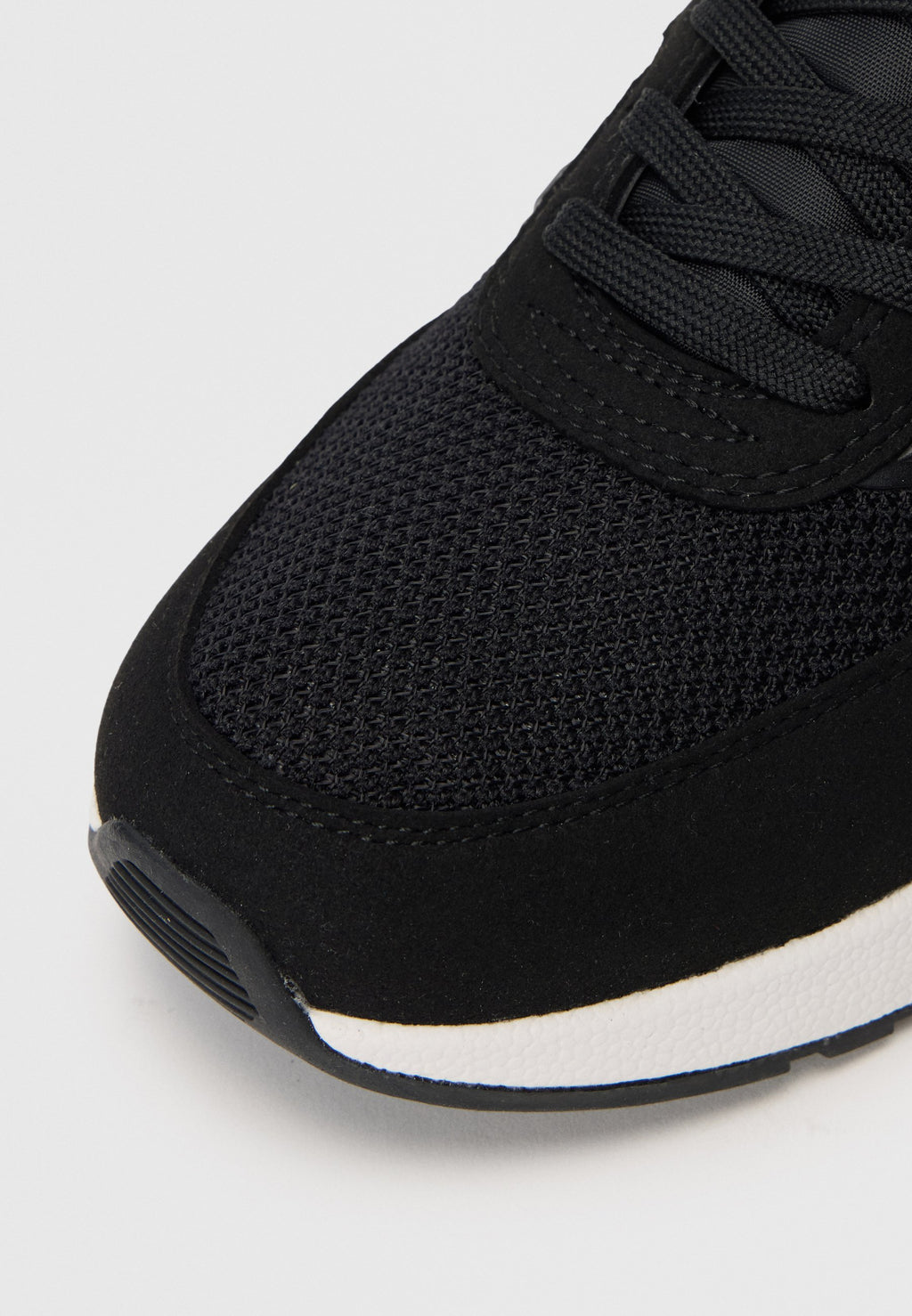 DUSSELDORF - Trainers - black