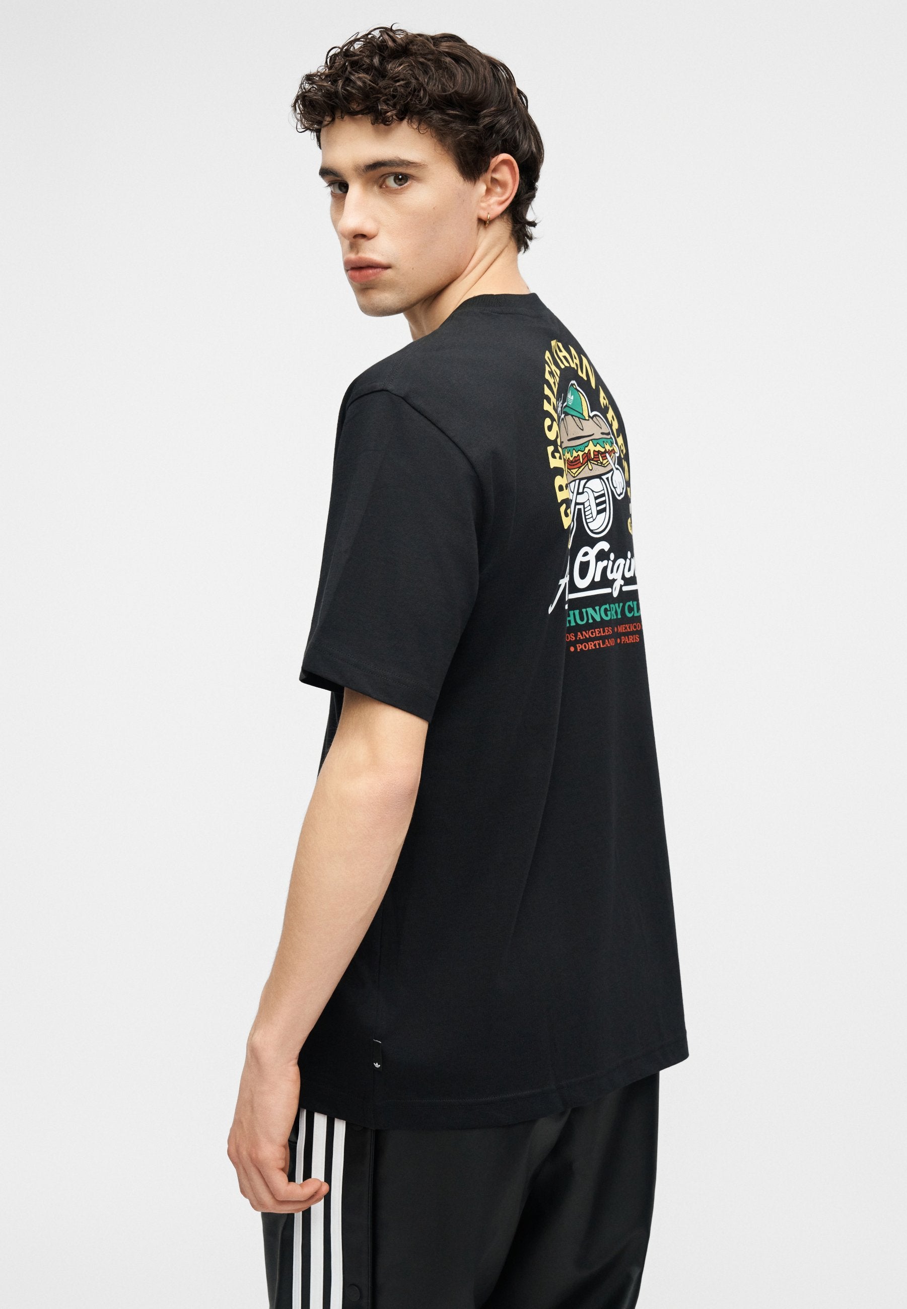 BOL KESİM UNISEX GRAFİK - Baskılı Tişört - siyah