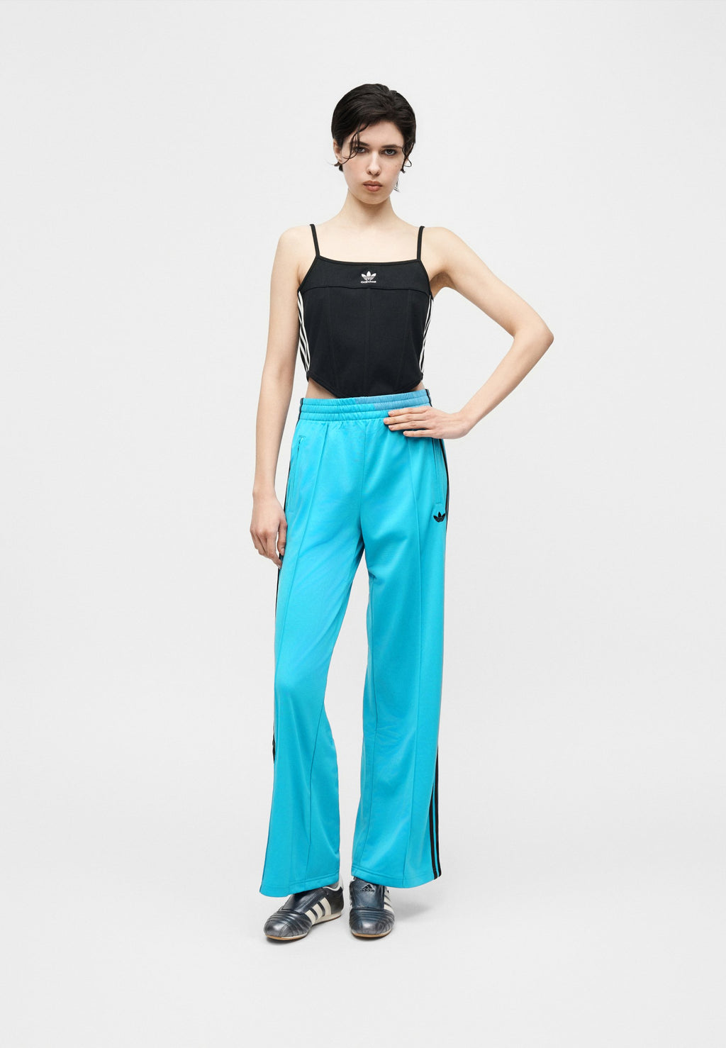 LOOSE - Tracksuit bottoms - blue