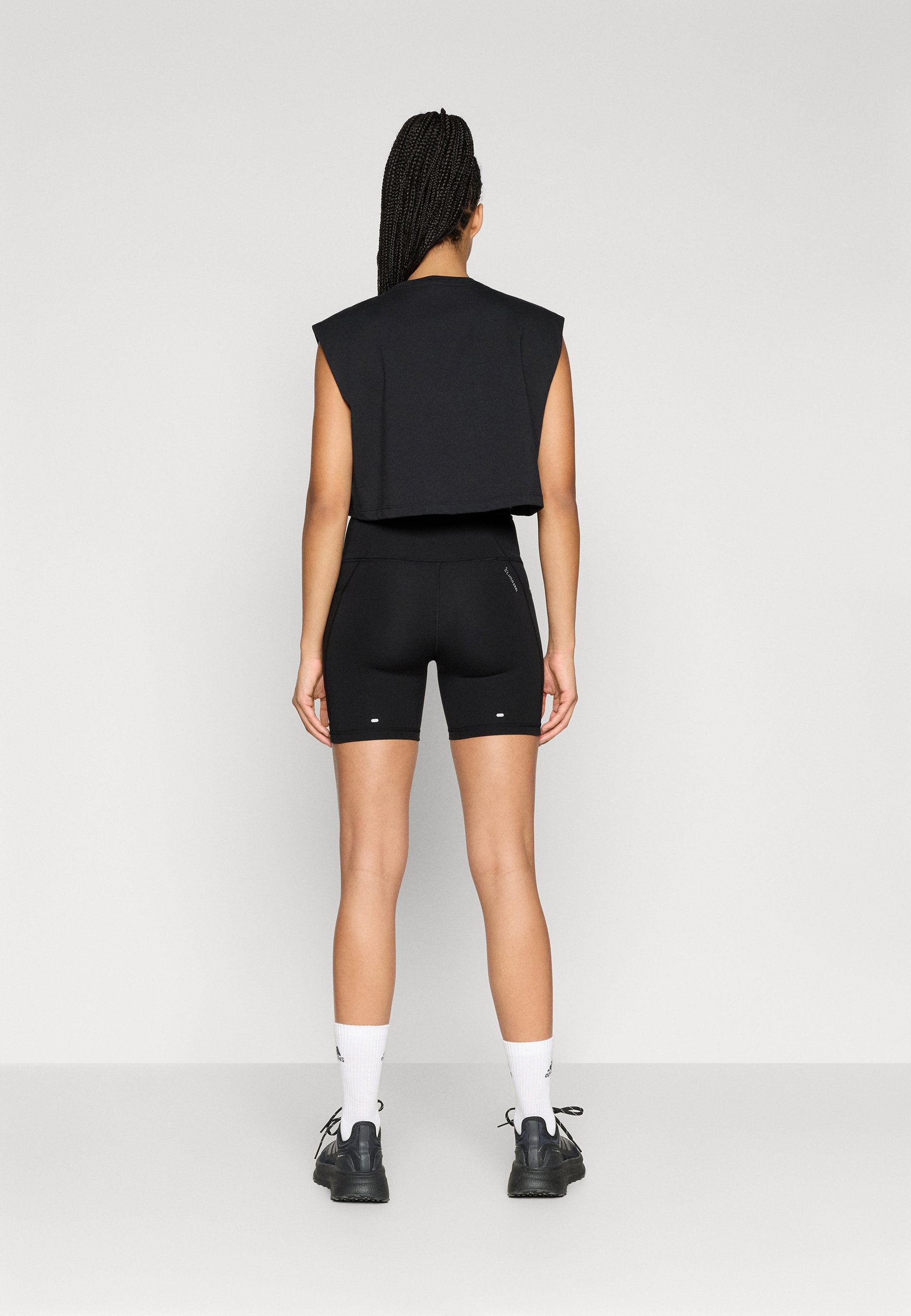 ADI 365 SHORT - Short running tights - black