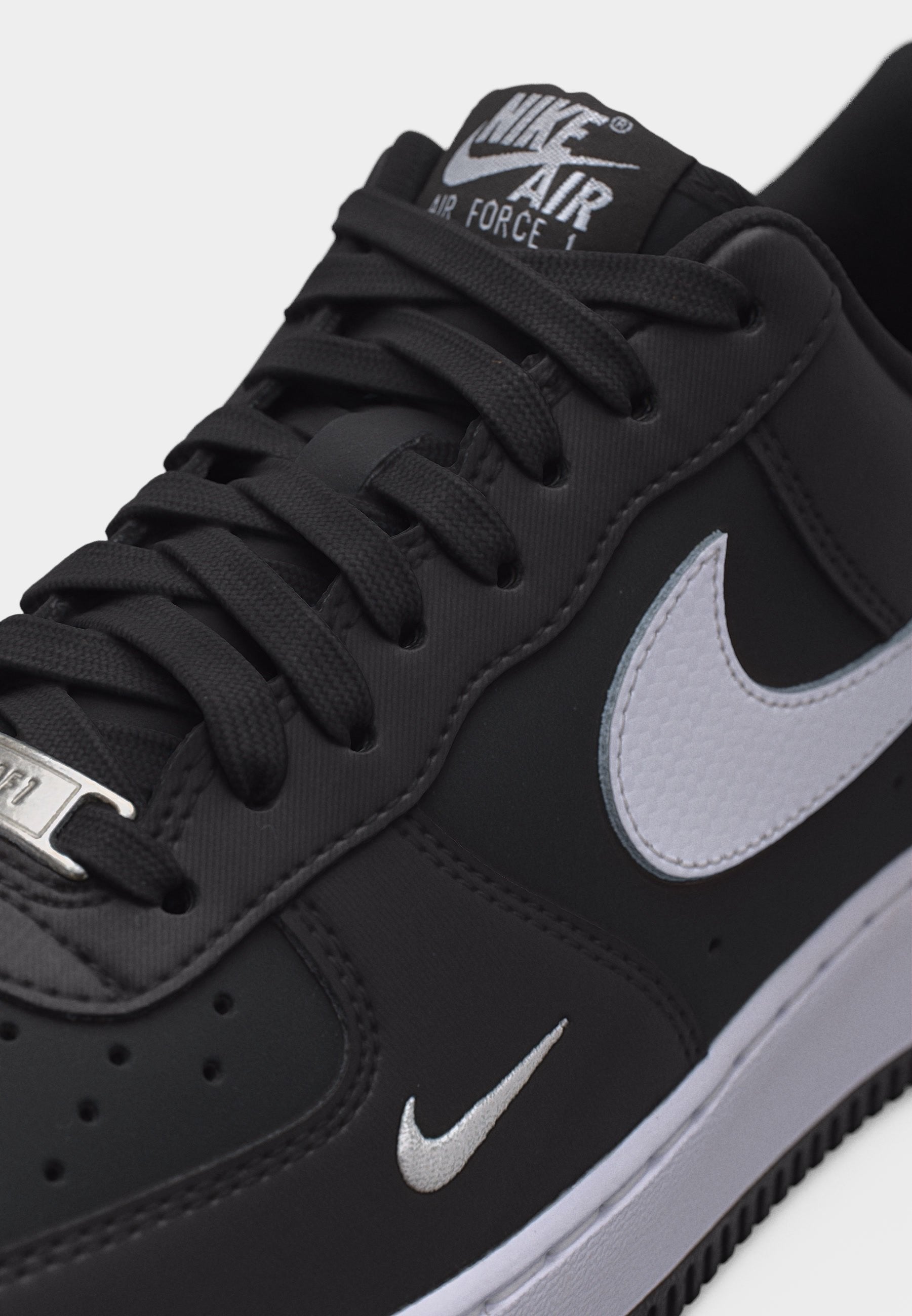 AIR FORCE 1 07 ESS+ - Trainers - black/white