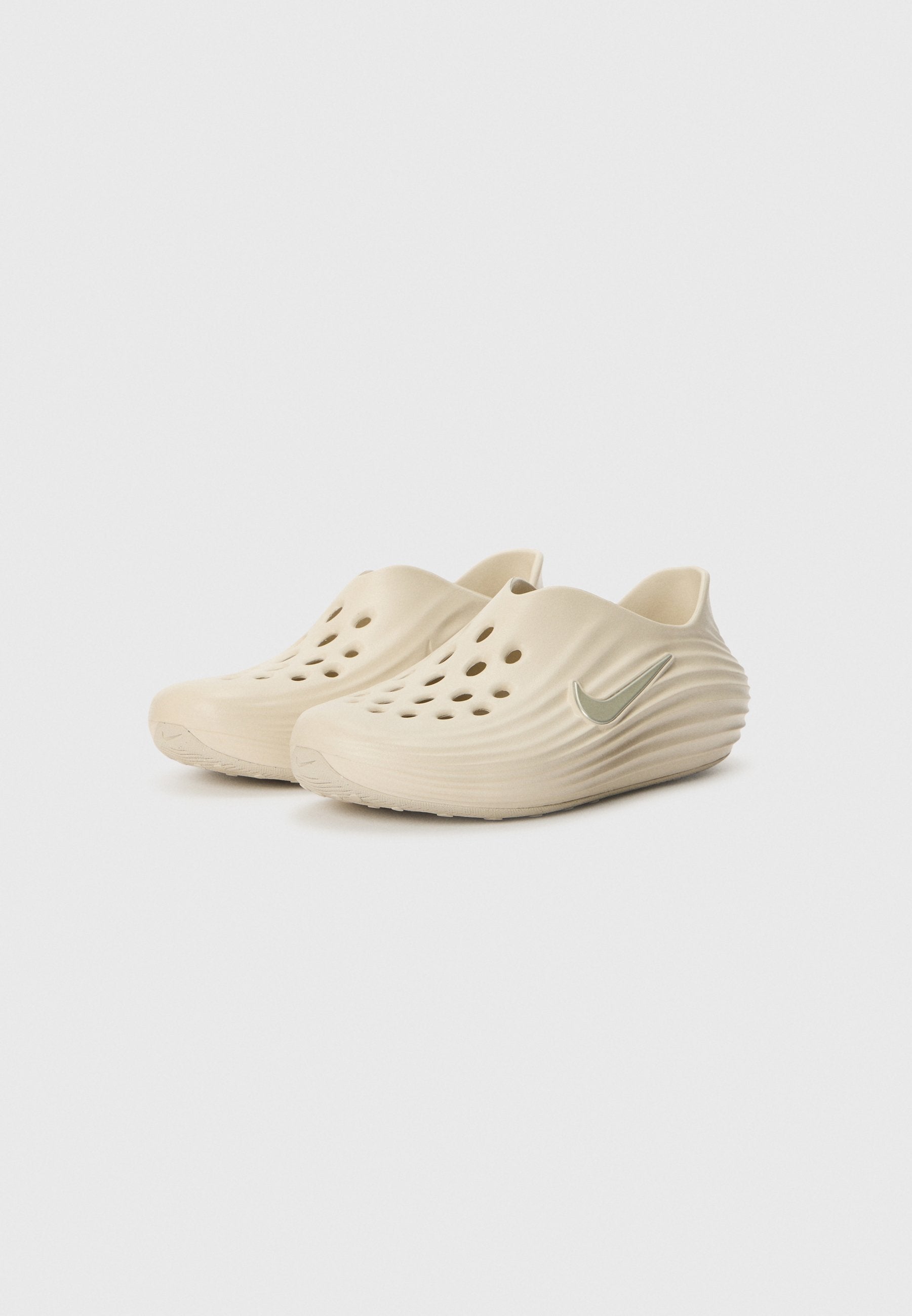 REACTX REJUVEN8 UNISEX - Slip-ons - beige