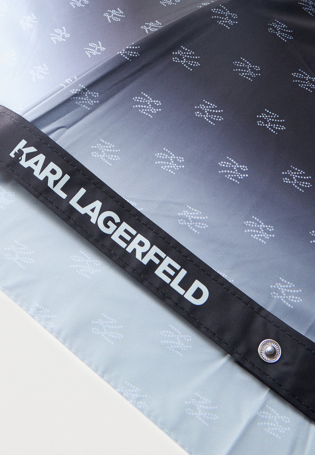 AUTOGRAPH DEGRADE UMBRELLA - Umbrella - white/black