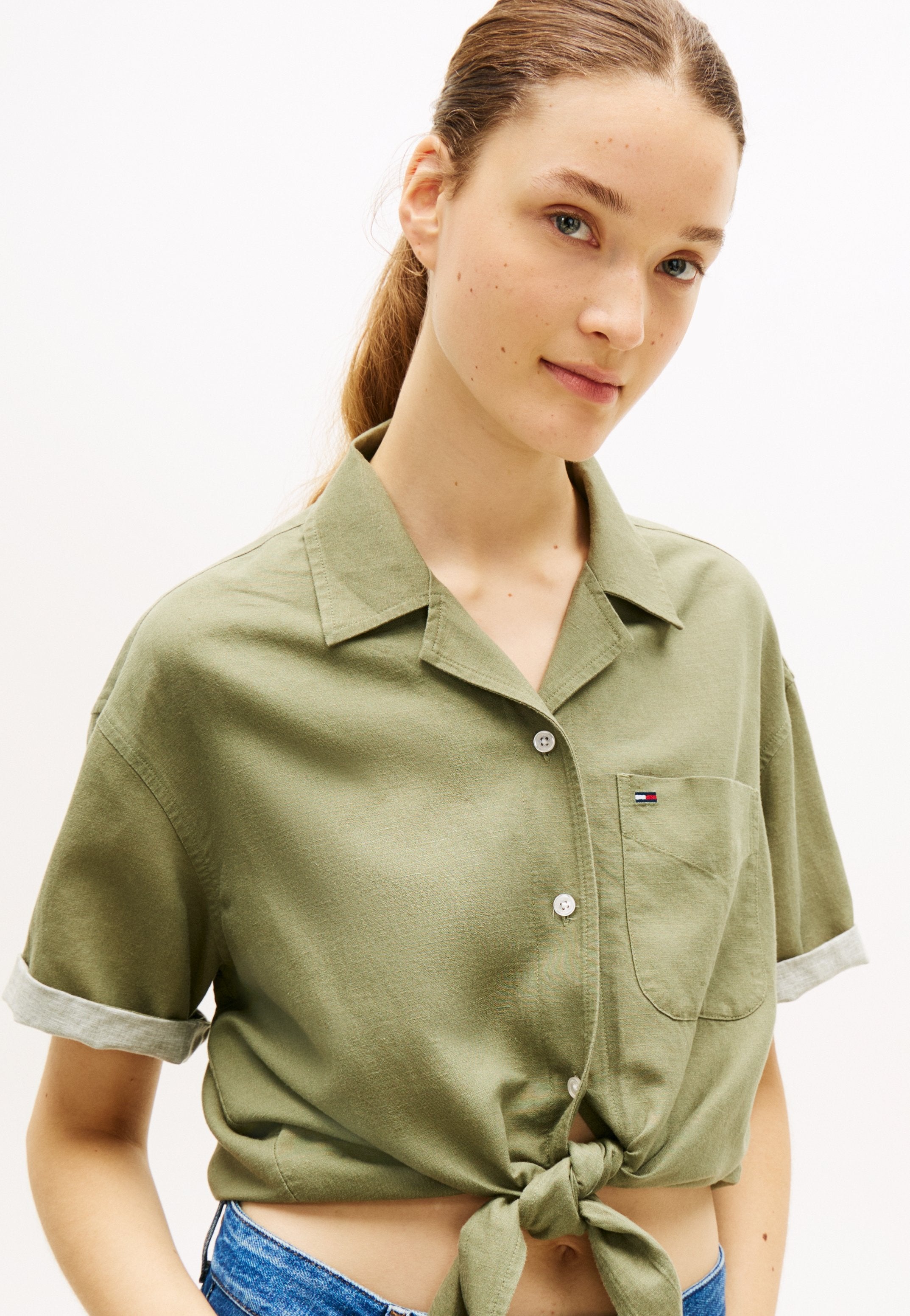 RELAXED FIT LINEN BLEND TIE FRONT SHIRT - Button-down blouse - bay leaf
