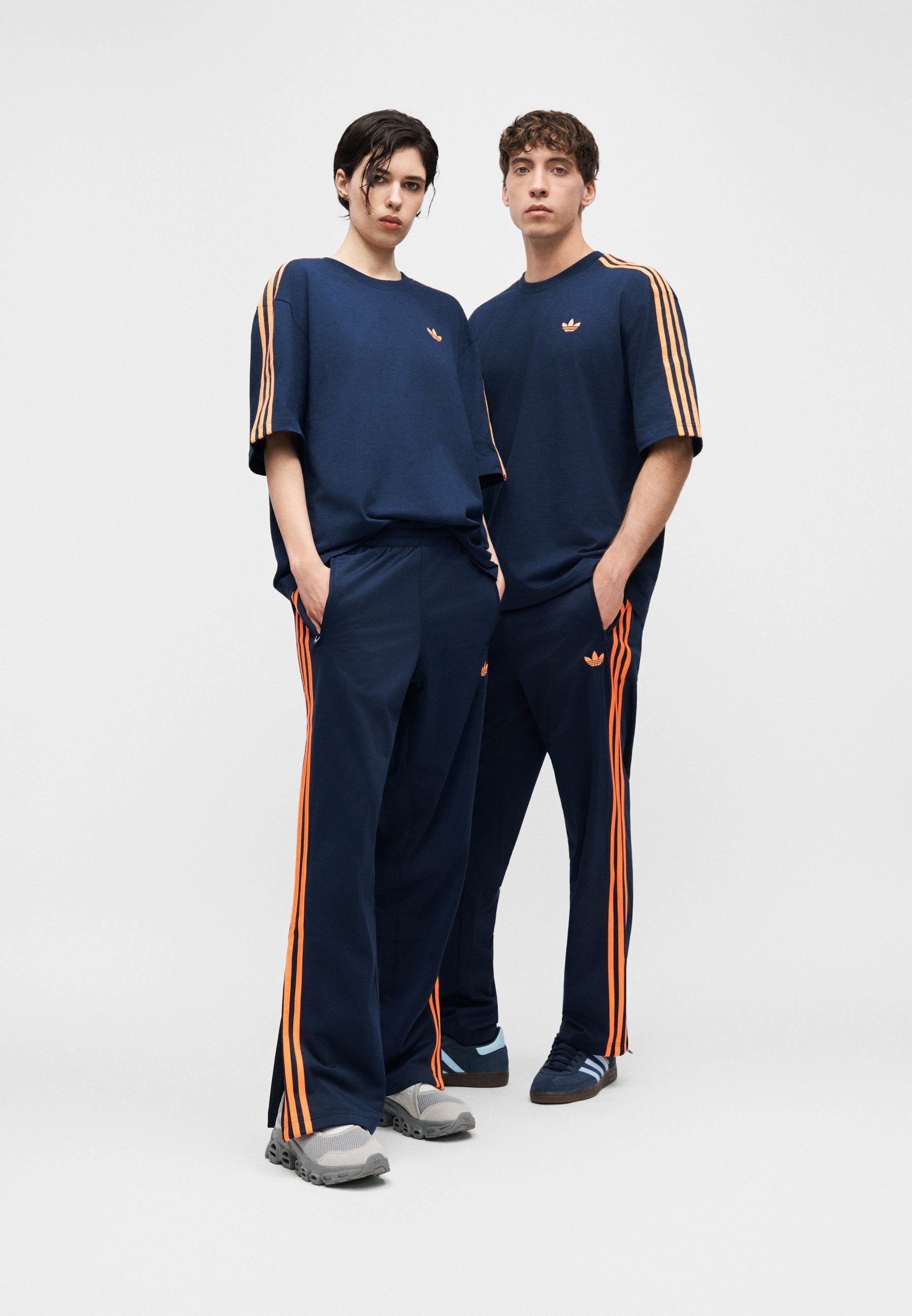 FIREBIRD TP - Tracksuit bottoms - night indigo/lucid orange