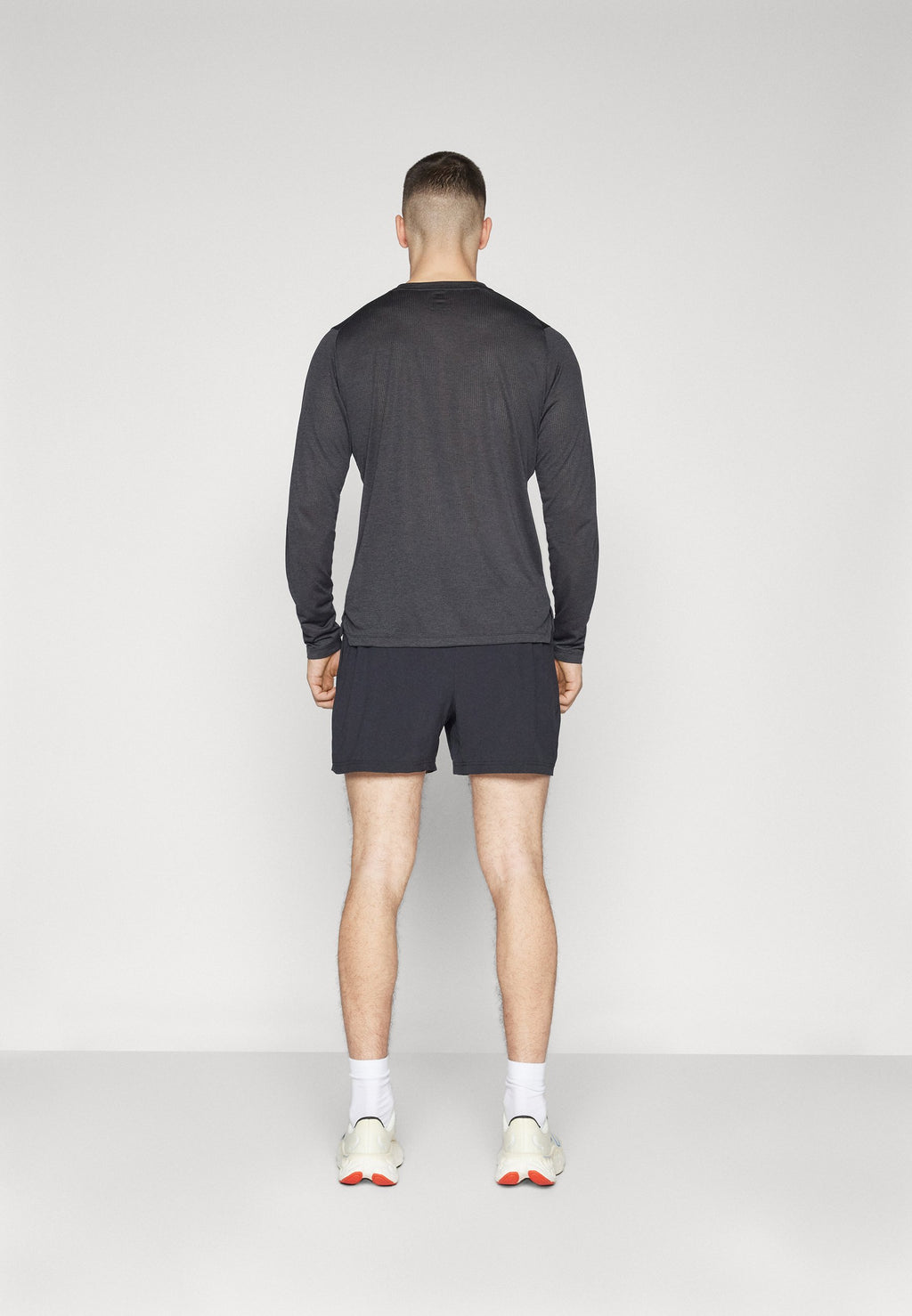 SPORT ESSENTIAL - Shorts - black bk