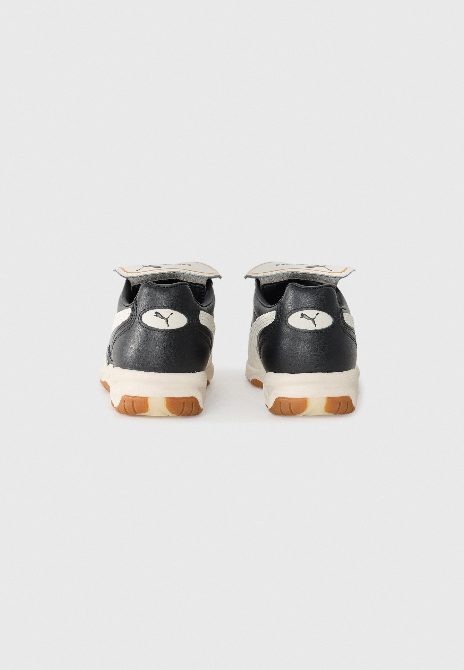 KING INDOOR UNISEX - Trainers - black/warm white