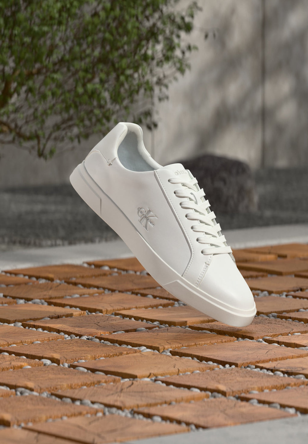 Trainers - triple bright white