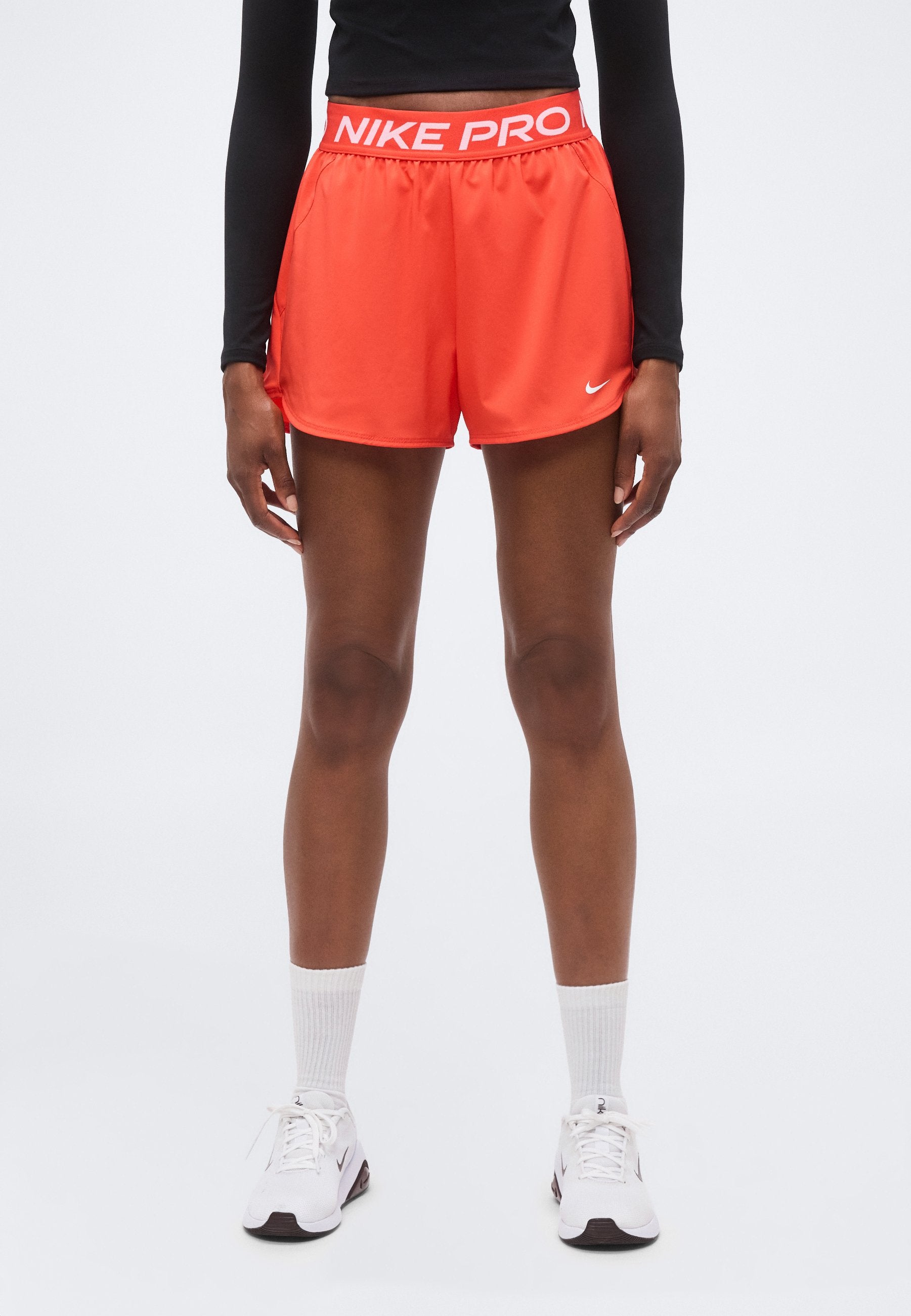 SHORT - Sports shorts - light crimson/white