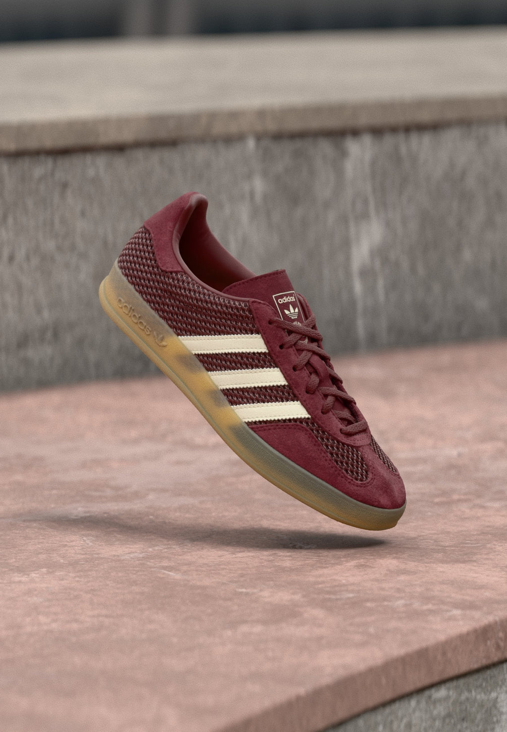 GAZELLE INDOOR - Trainers - shadow red/beige