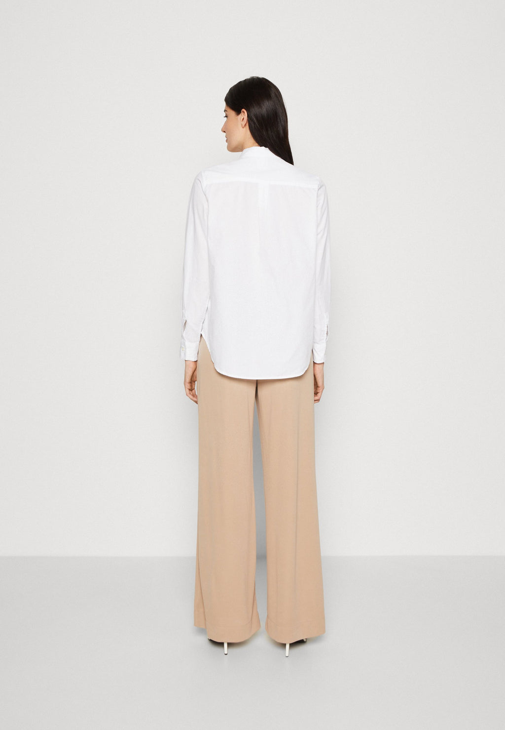 CLASSIC SHIRT - Button-down blouse - optic white