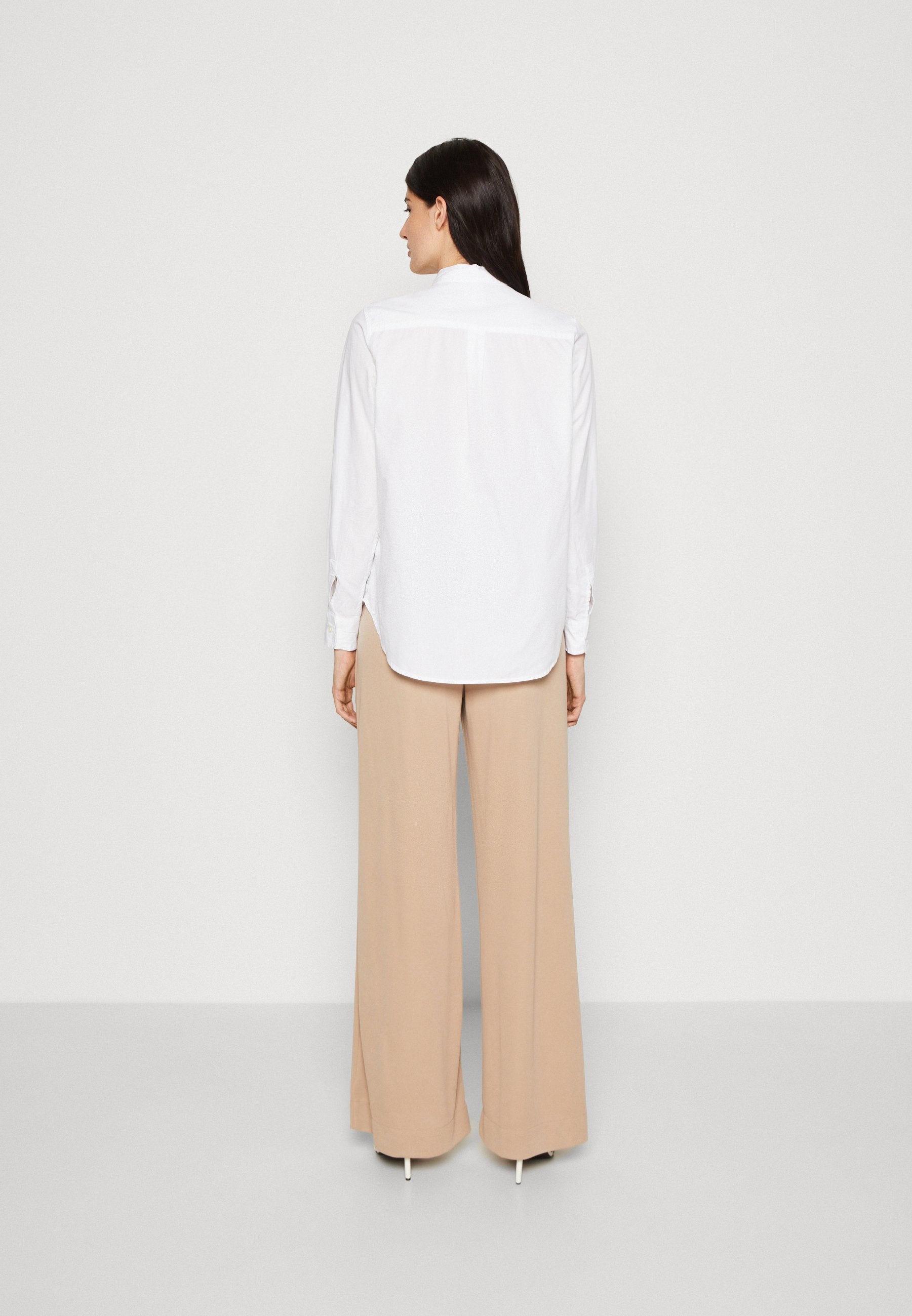 CLASSIC SHIRT - Button-down blouse - optic white