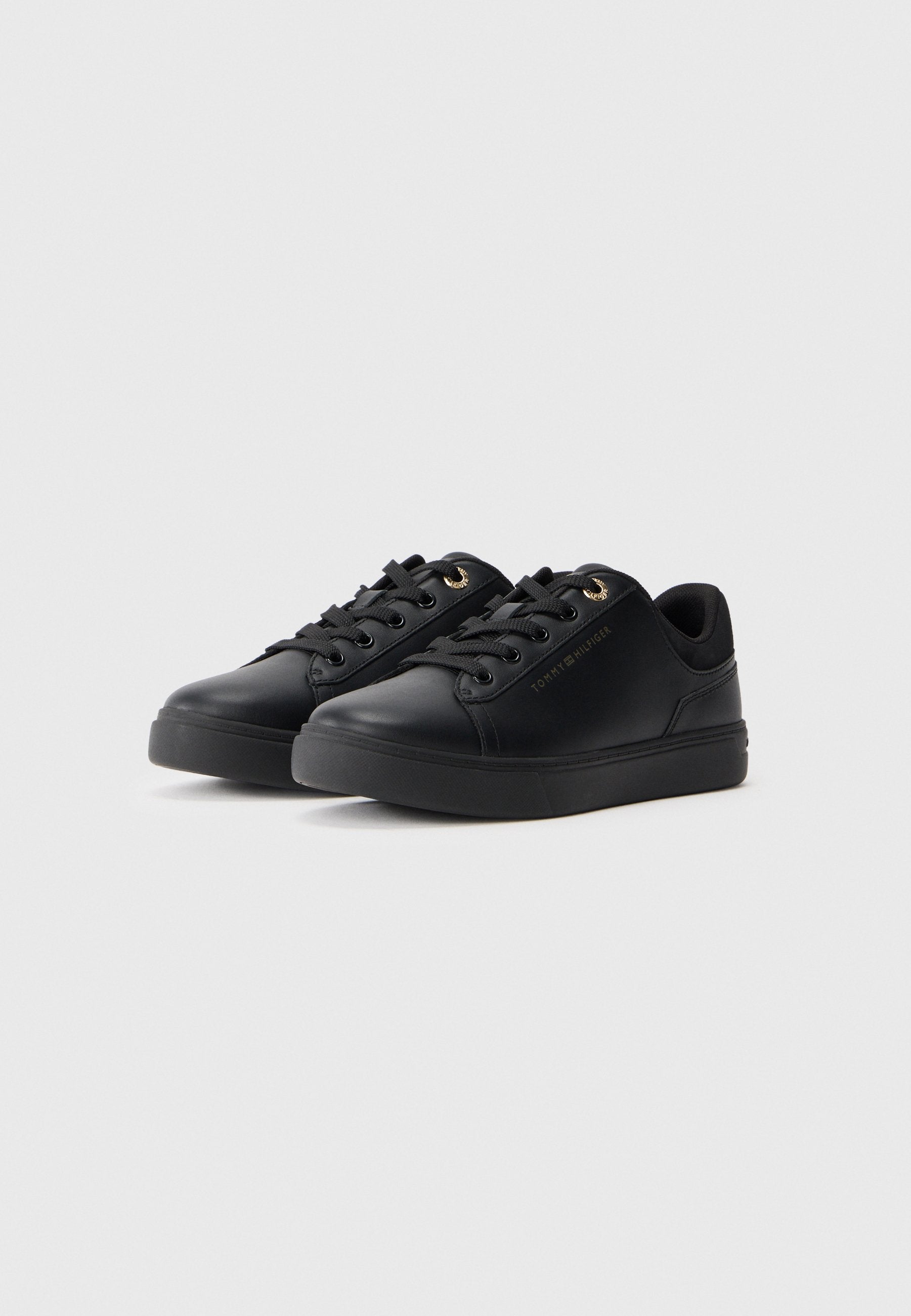 Trainers - black