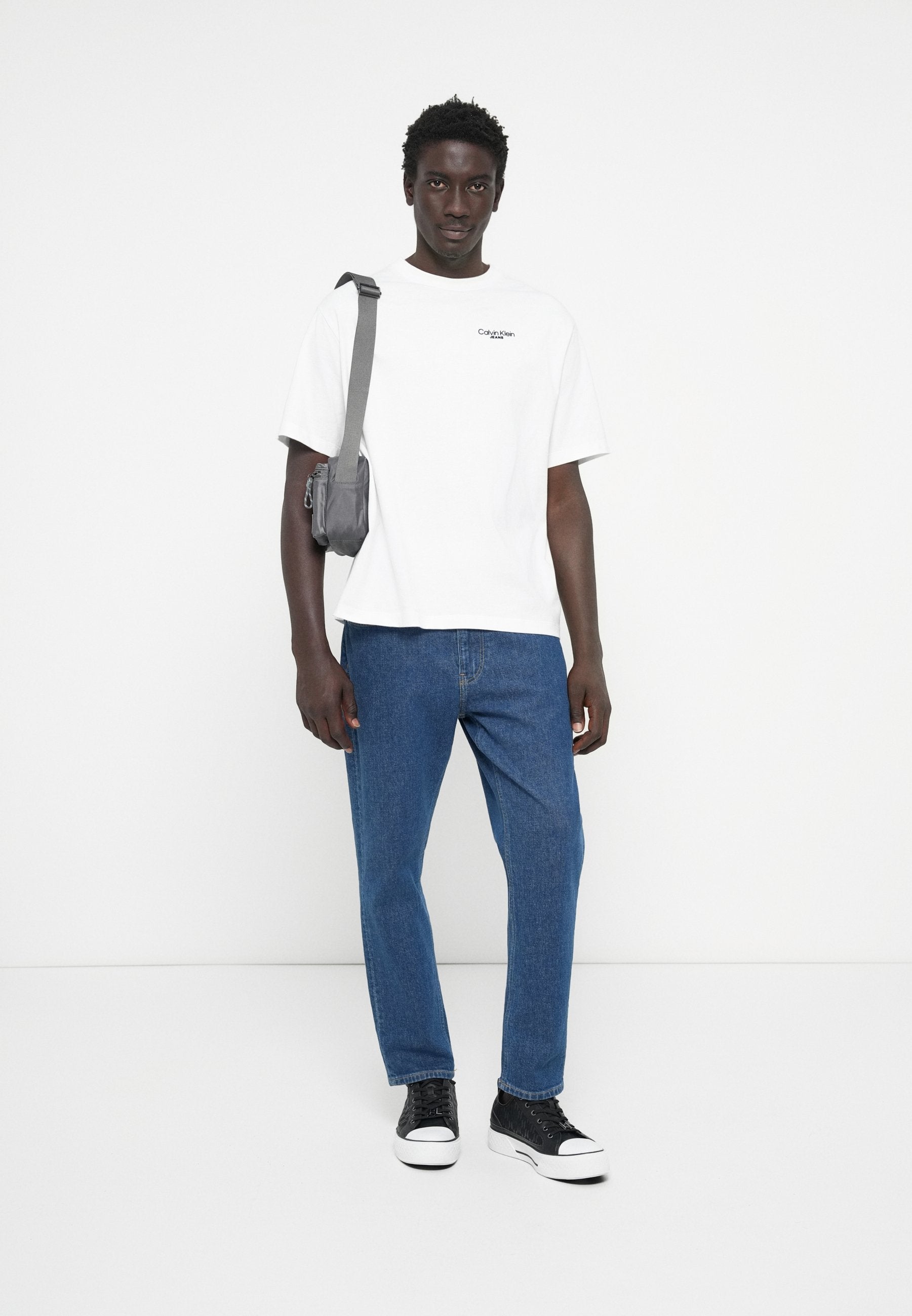 LOGO BACK PRINT UNISEX - Print T-shirt - brilliant white