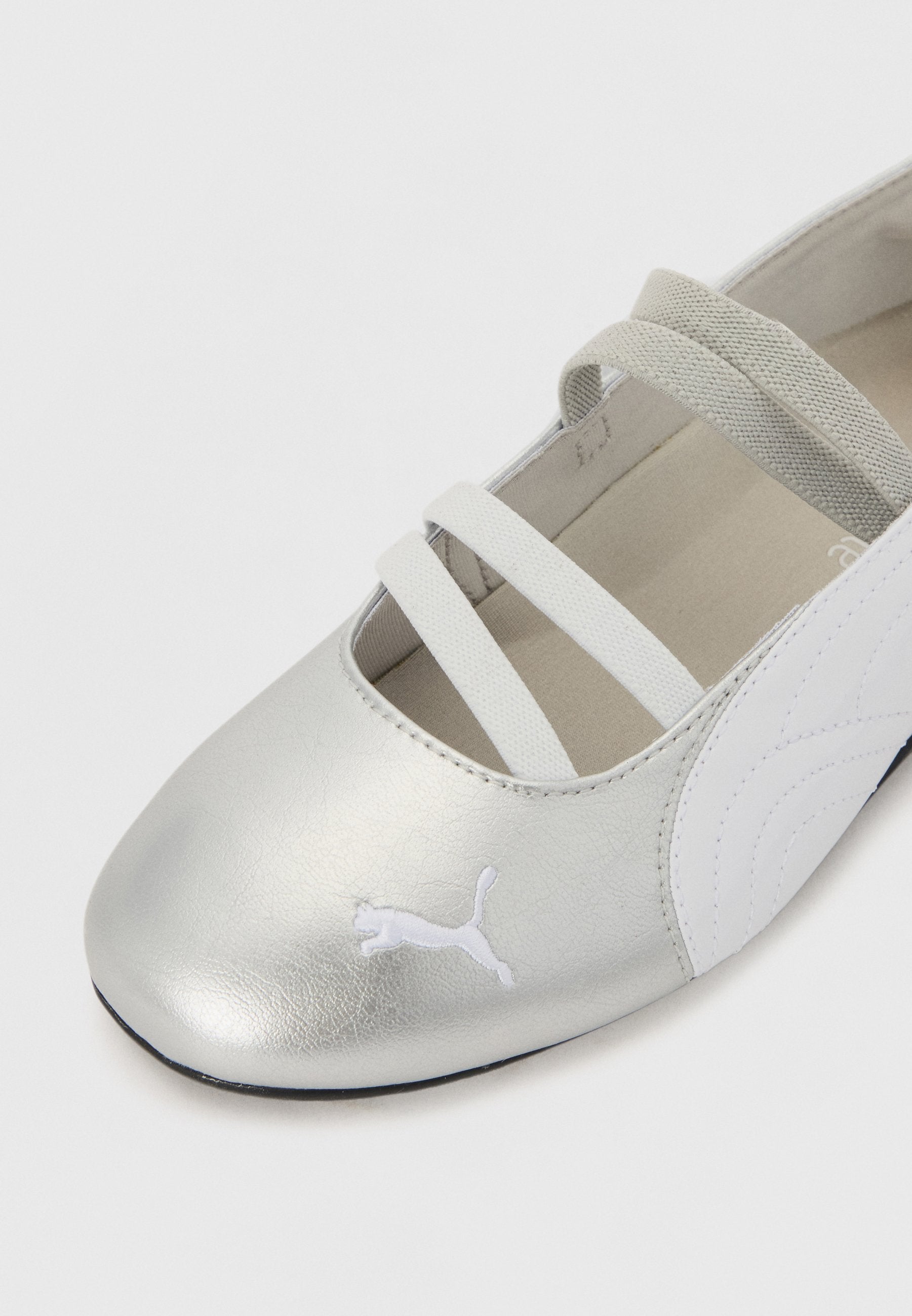 SPEEDCAT BALLET METALLIC WNS - Ankle strap ballet pumps - silver/white