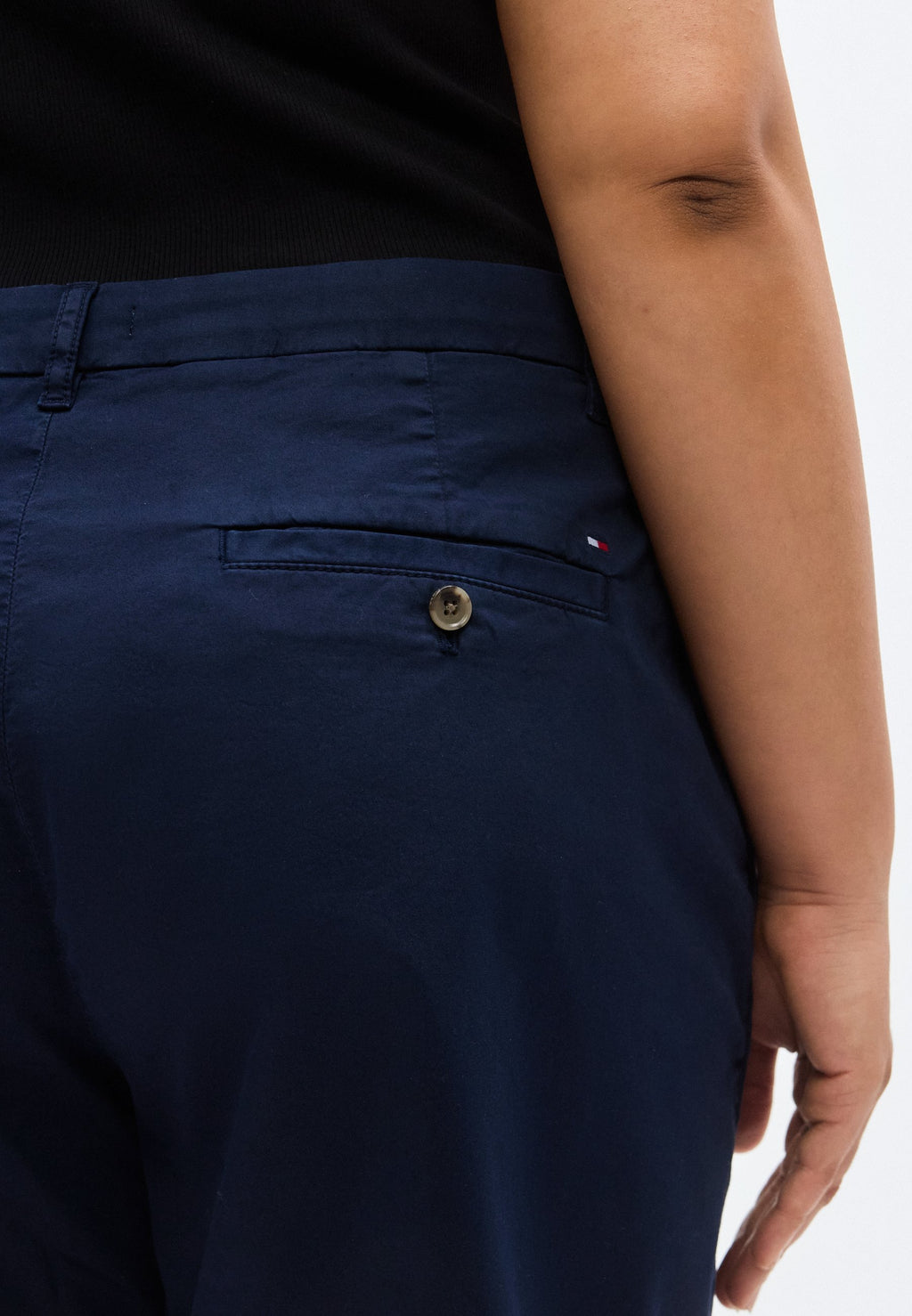 SHORT CHINO SLIM DÉLAVÉ CURVÉ - Shorts - bleu nuit foncé