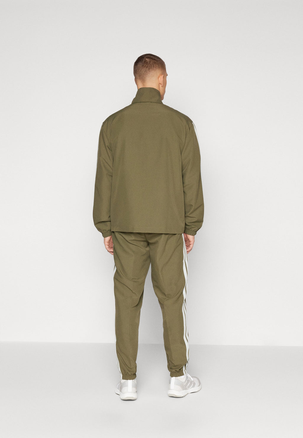 SET - Tracksuit - olive strata