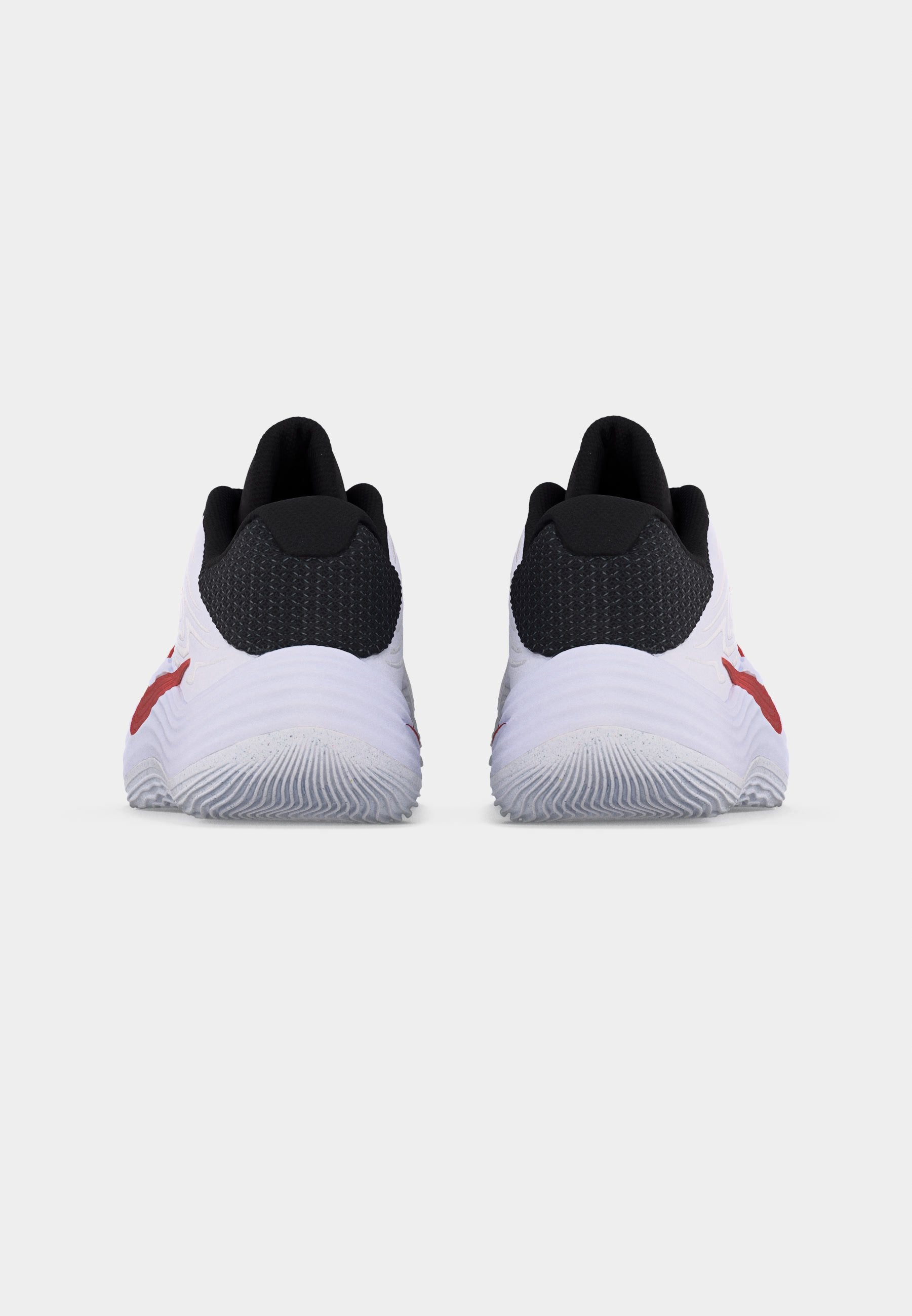 PRECISION 8 LOW UNISEX - Basketball shoes - black/picante red/white