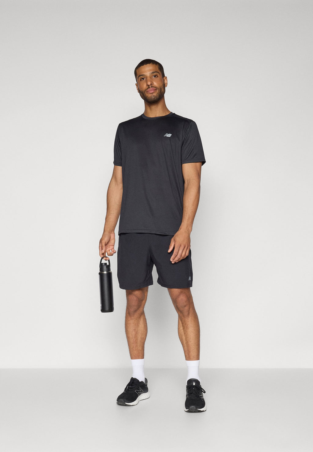 SHORT ESSENTIELS DE SPORT - Short de sport - noir