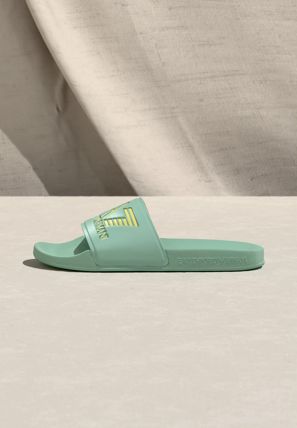 VISIBILITY SLIPPER UNISEX - Mules - mist green/yellow iris