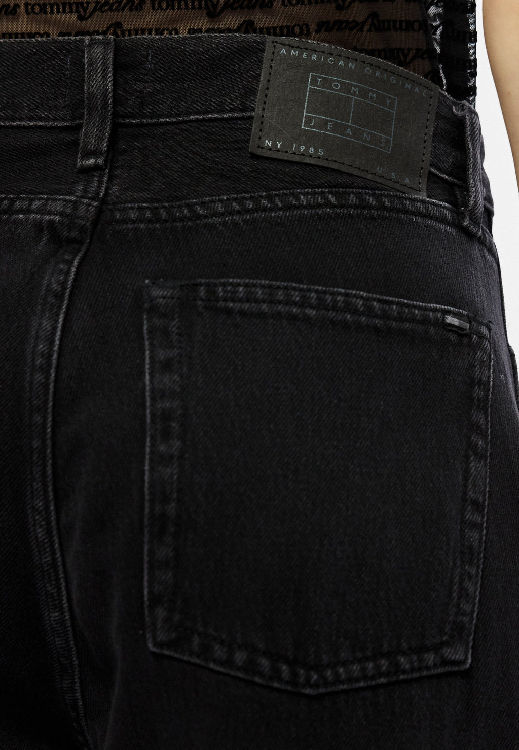 MID RISE BARREL LEG BLACK JEANS - Baggy Jeans - denim black