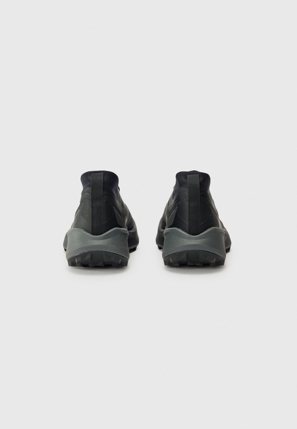 AGRAVIC GTX - Trail running shoes - core black/grey six
