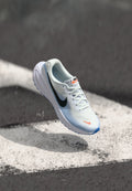 REVOLUTION 8 - Road running shoes - white/off noir/hydrogen blue/blue crystal/total orange