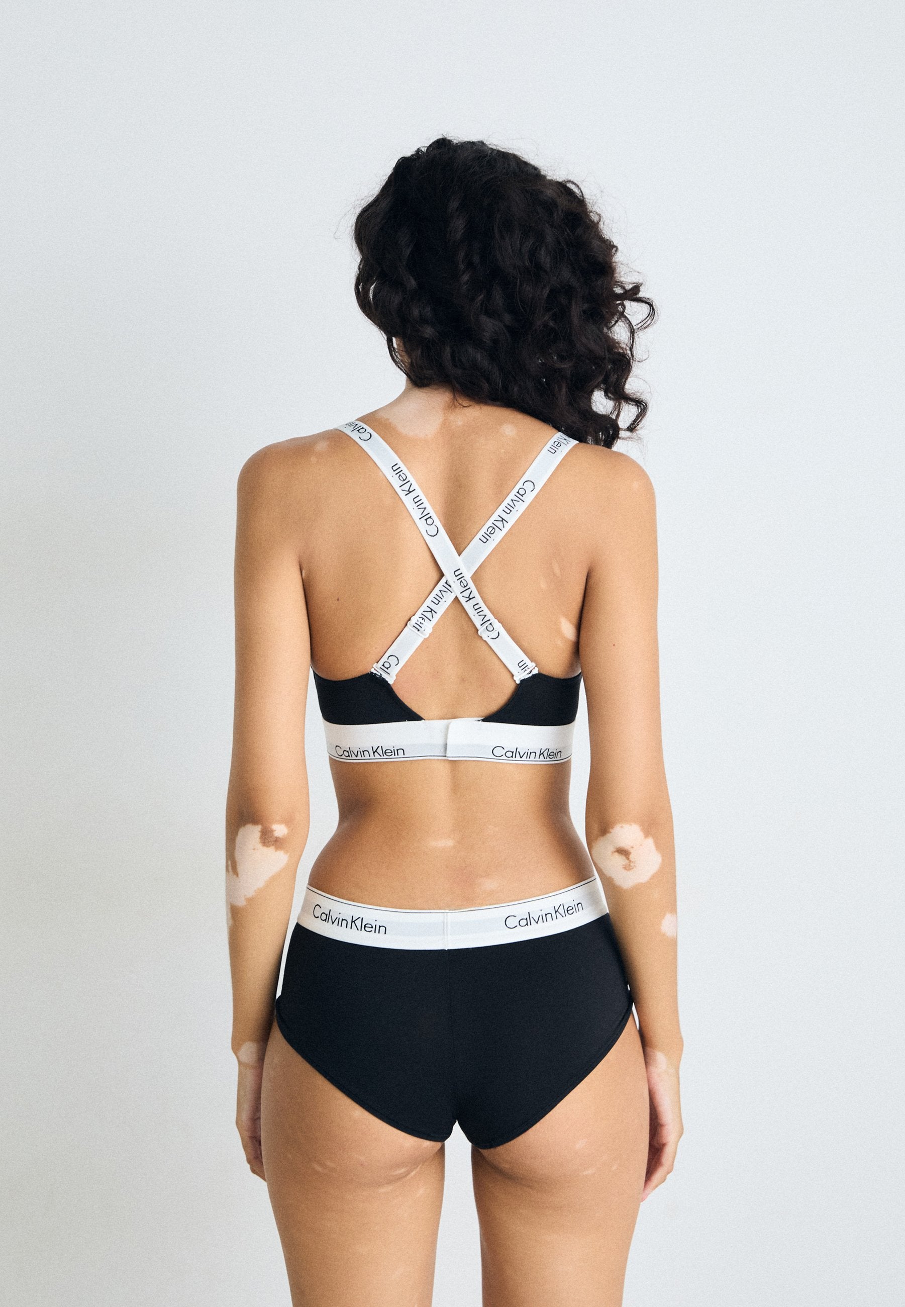 Multiway / Strapless bra - black